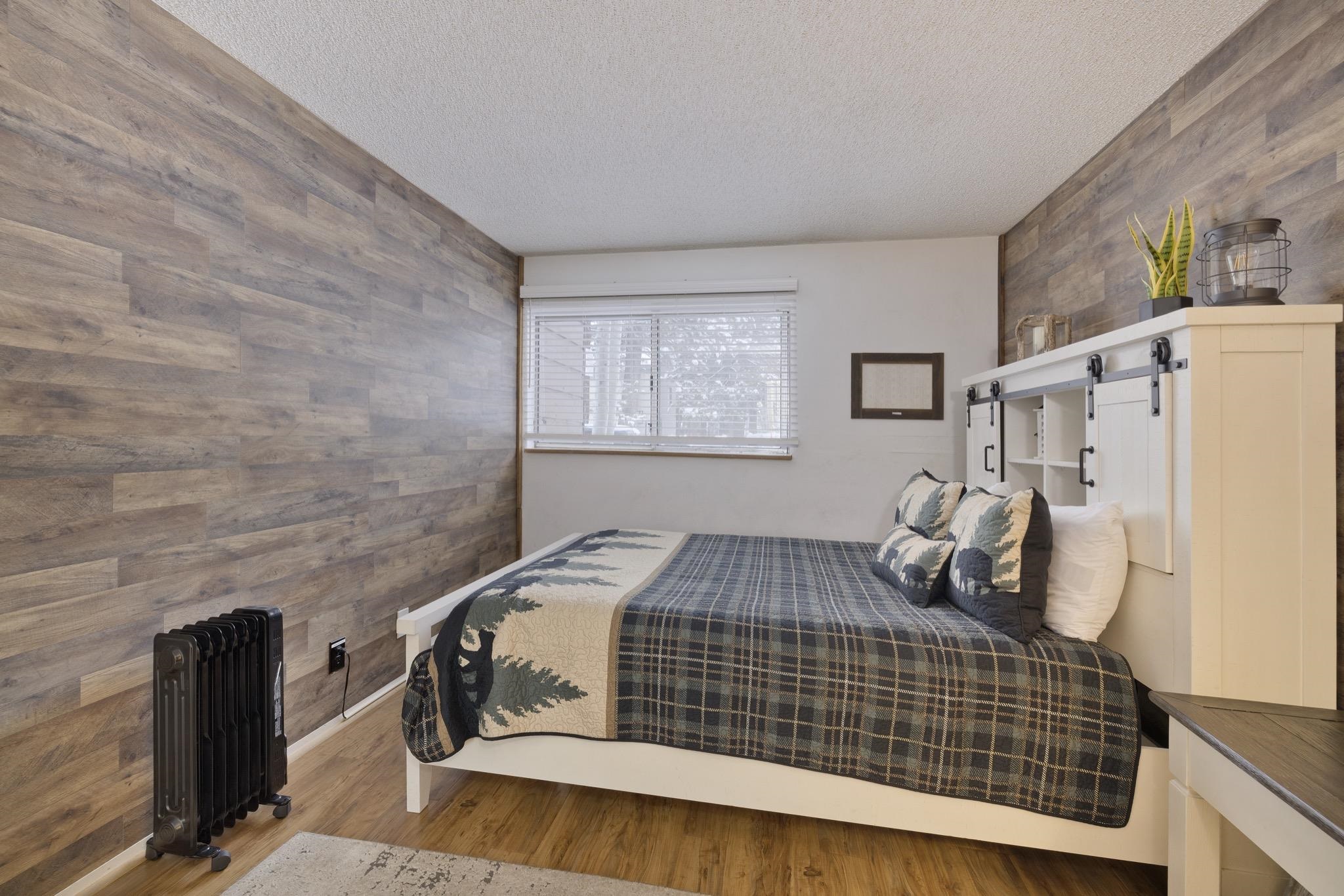 2499 Sierra Nevada Road Unit: R2