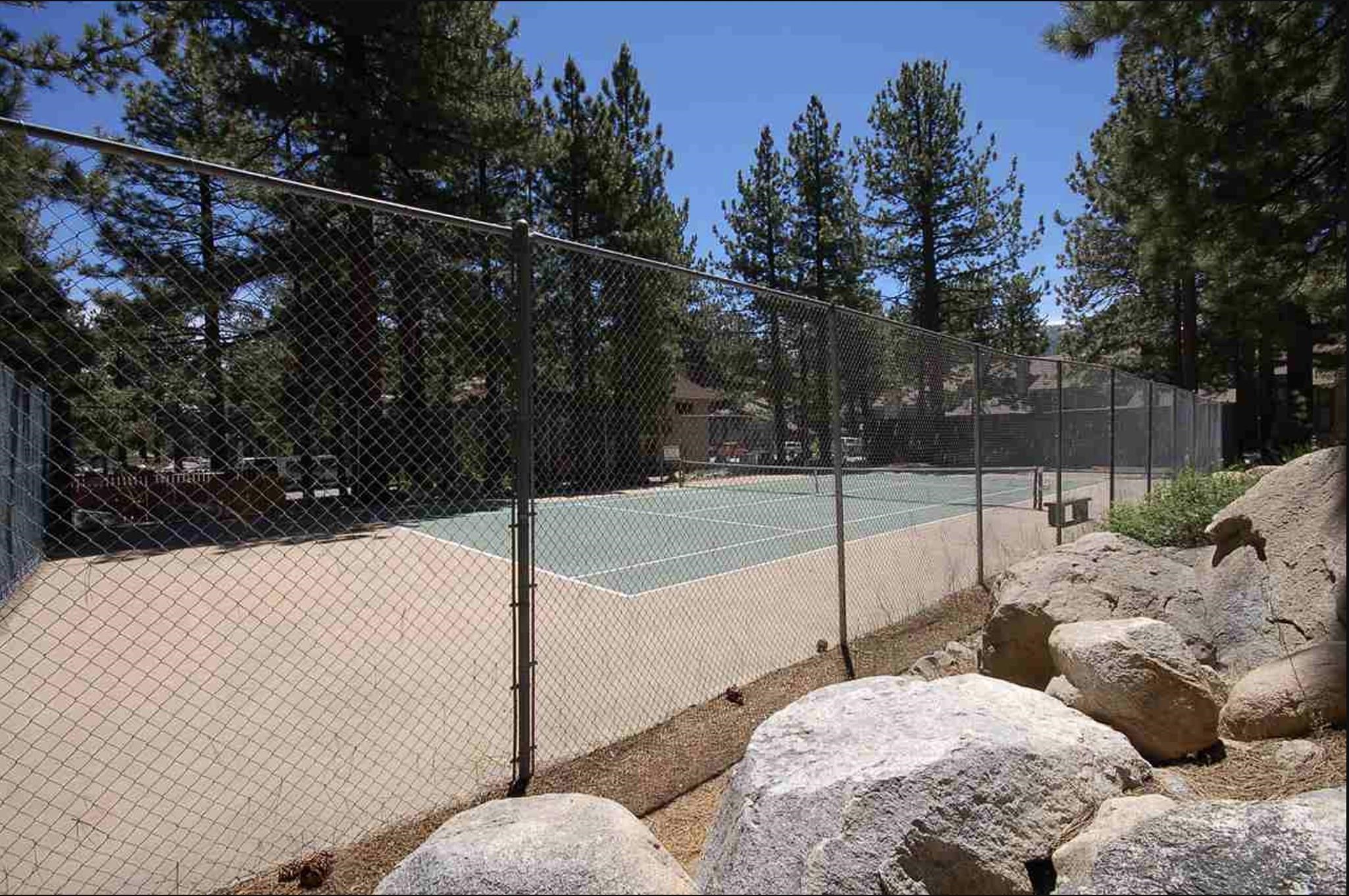 2499 Sierra Nevada Road Unit: R2