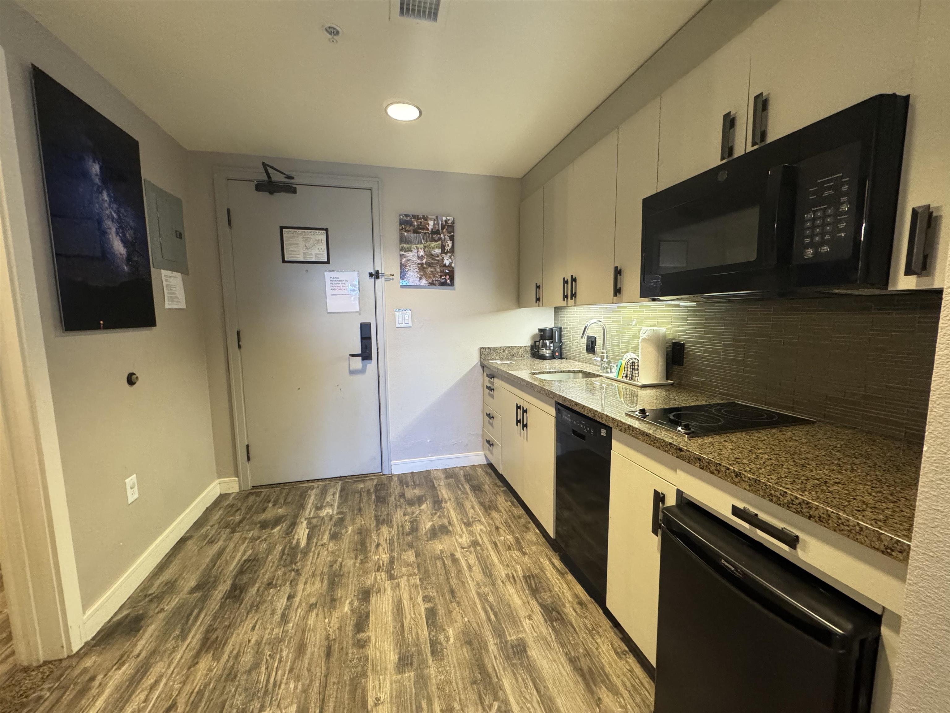 50 HIllside Drive Unit: 242