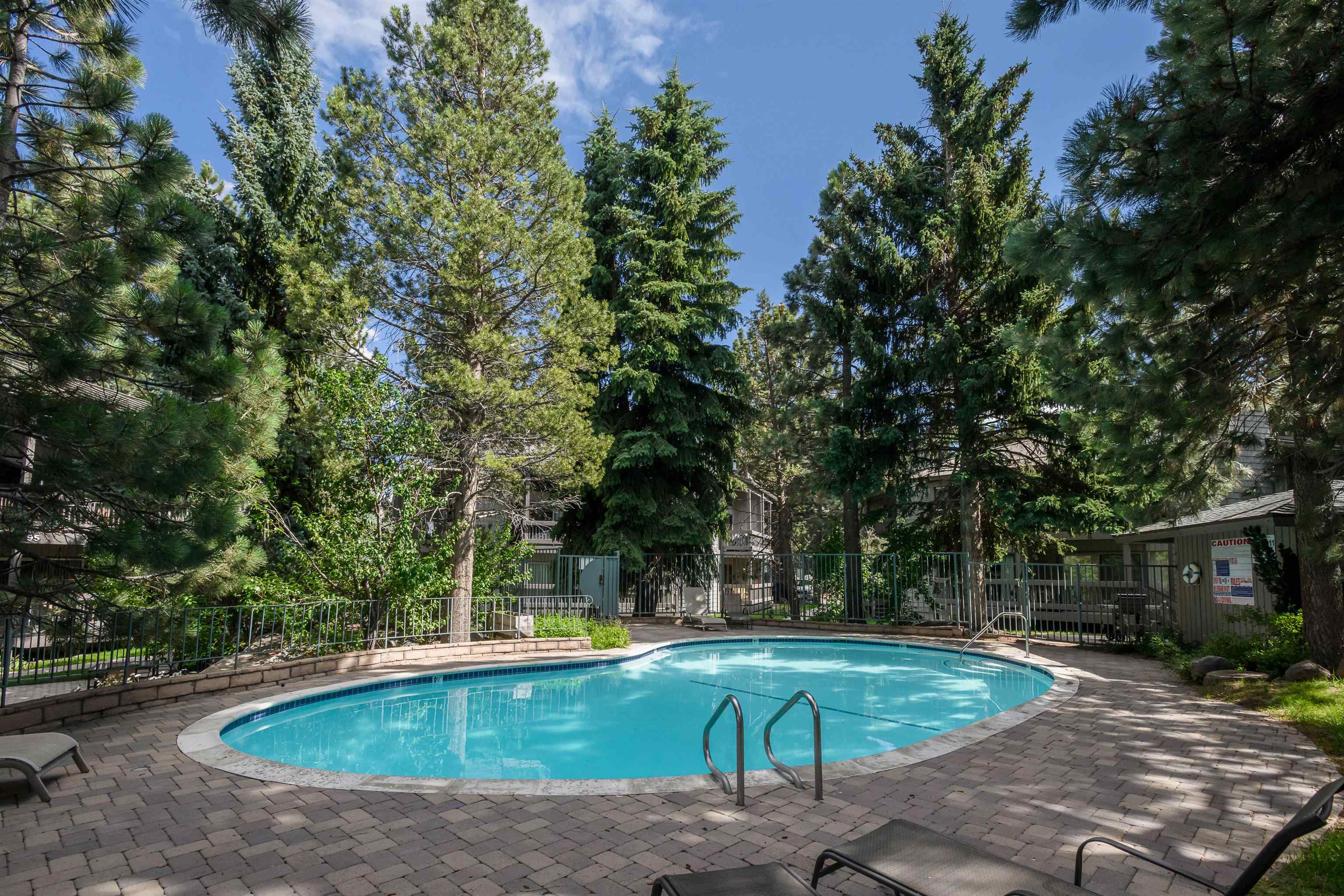 286 Old Mammoth Road Unit: 7