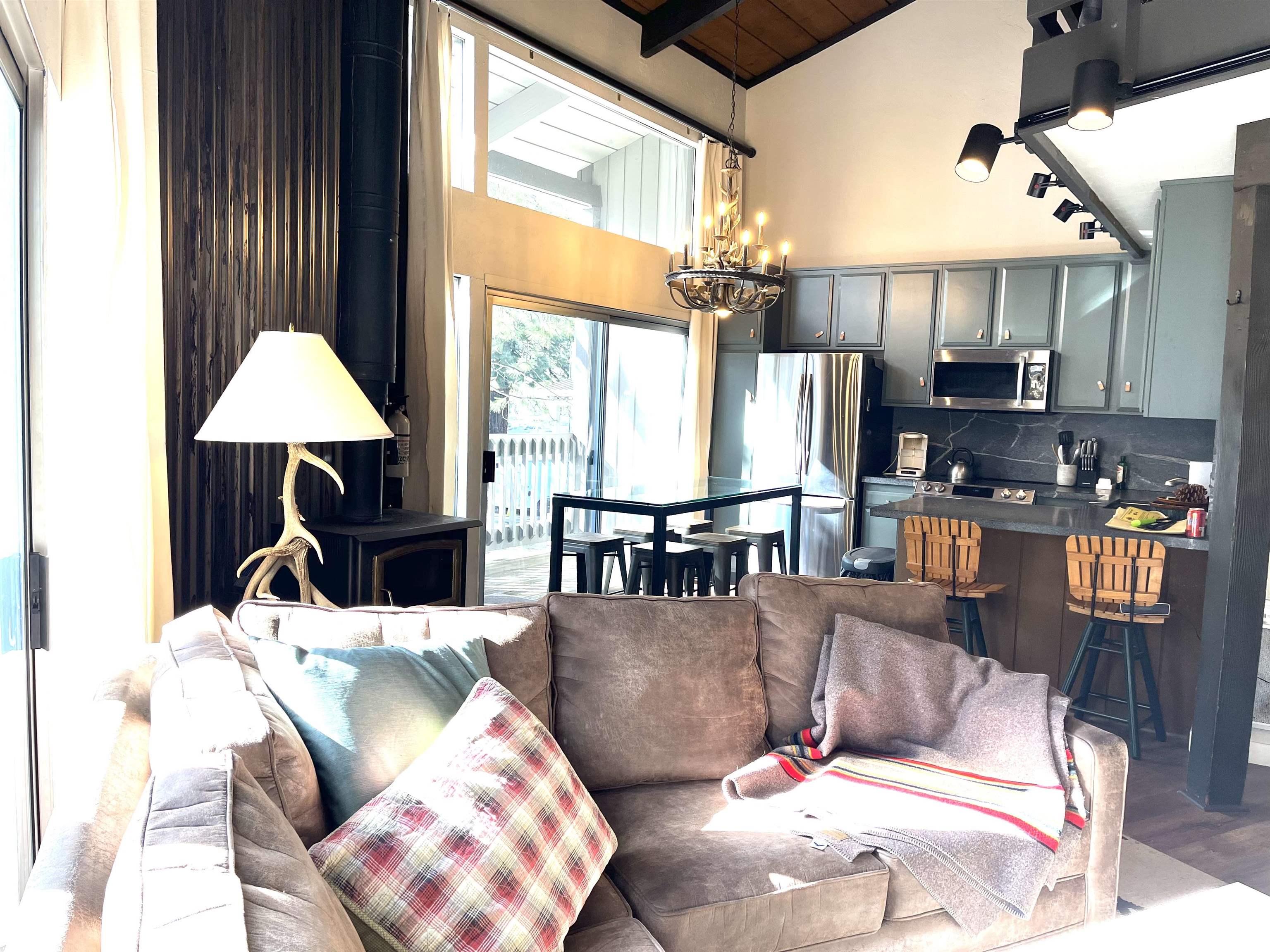 286 Old Mammoth Road Unit: 7