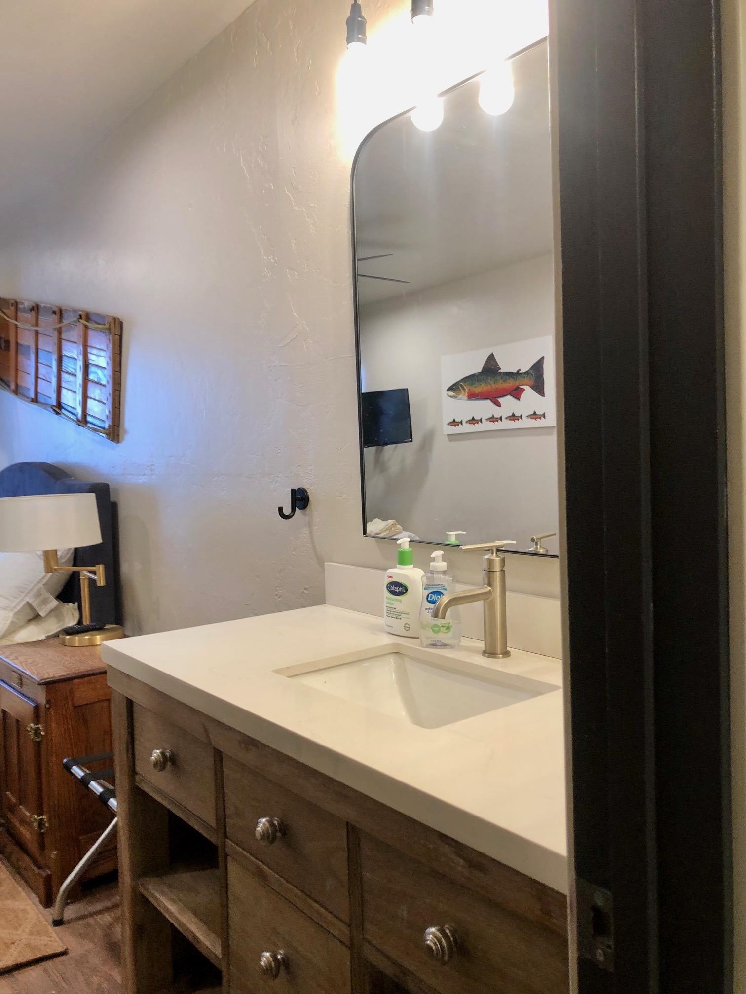 286 Old Mammoth Road Unit: 7