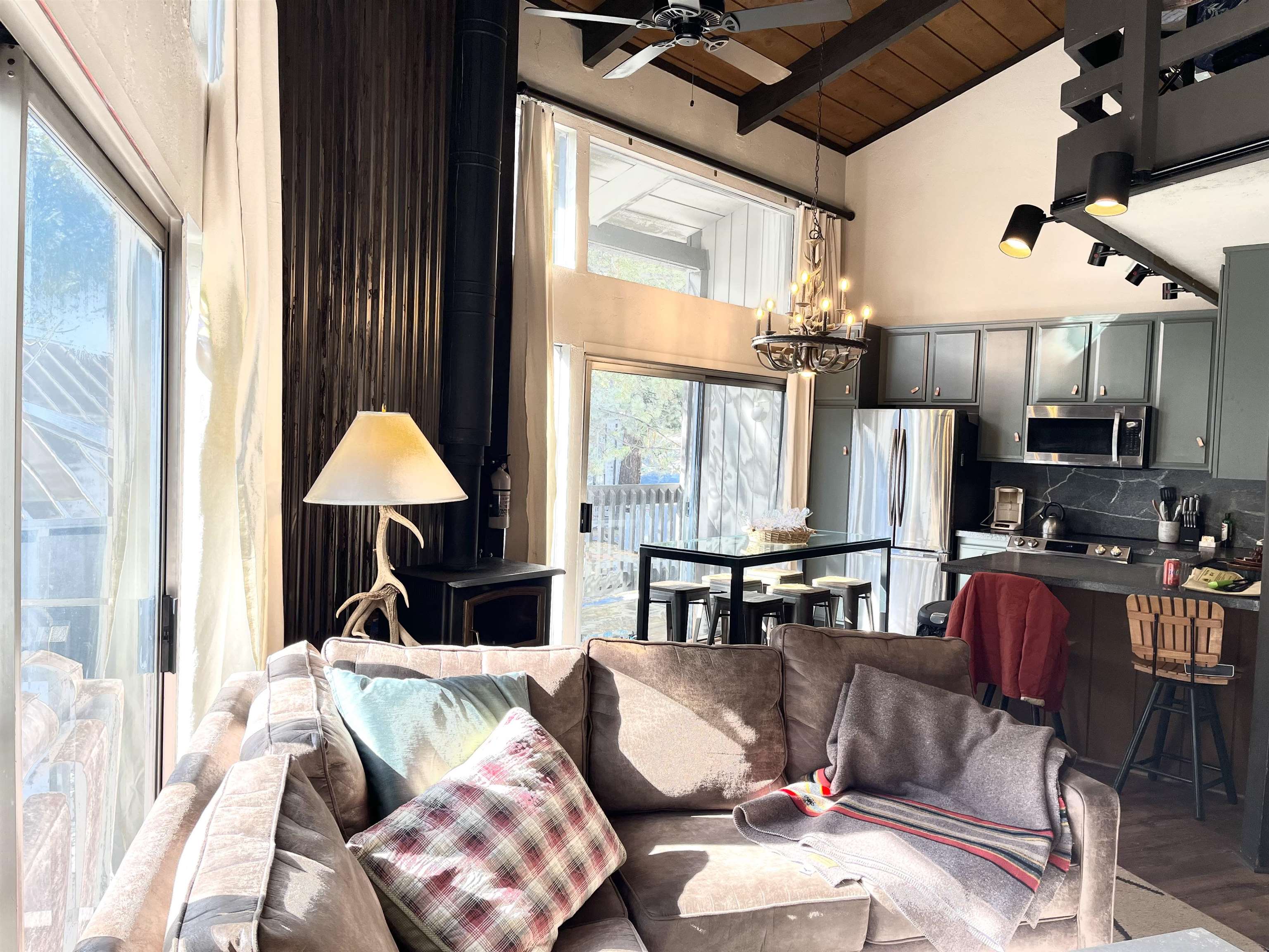 286 Old Mammoth Road Unit: 7