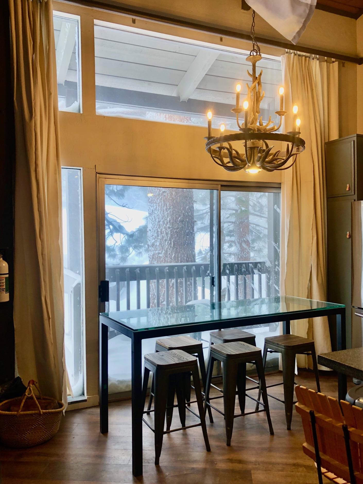 286 Old Mammoth Road Unit: 7