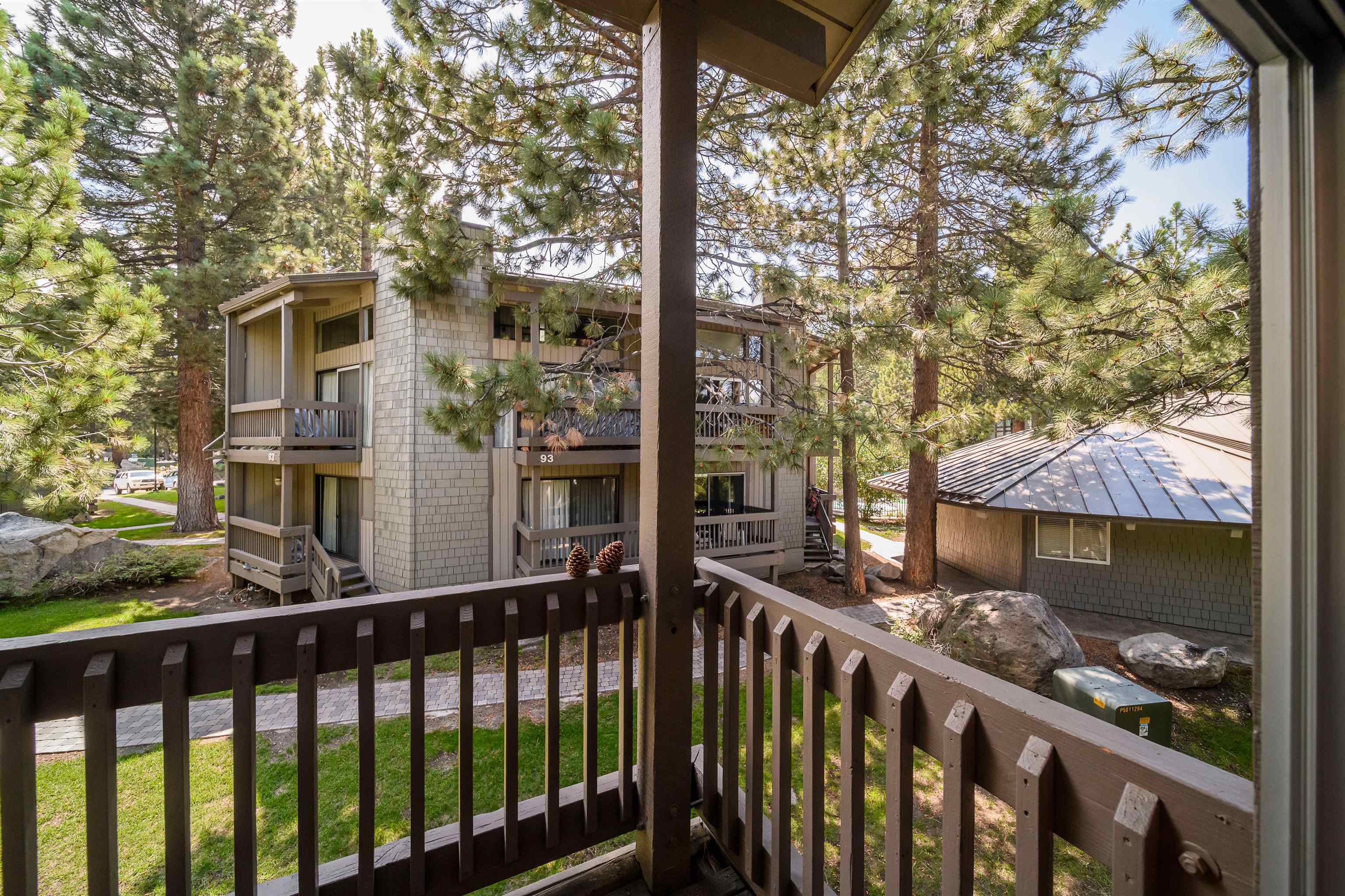 286 Old Mammoth Road Unit: 7