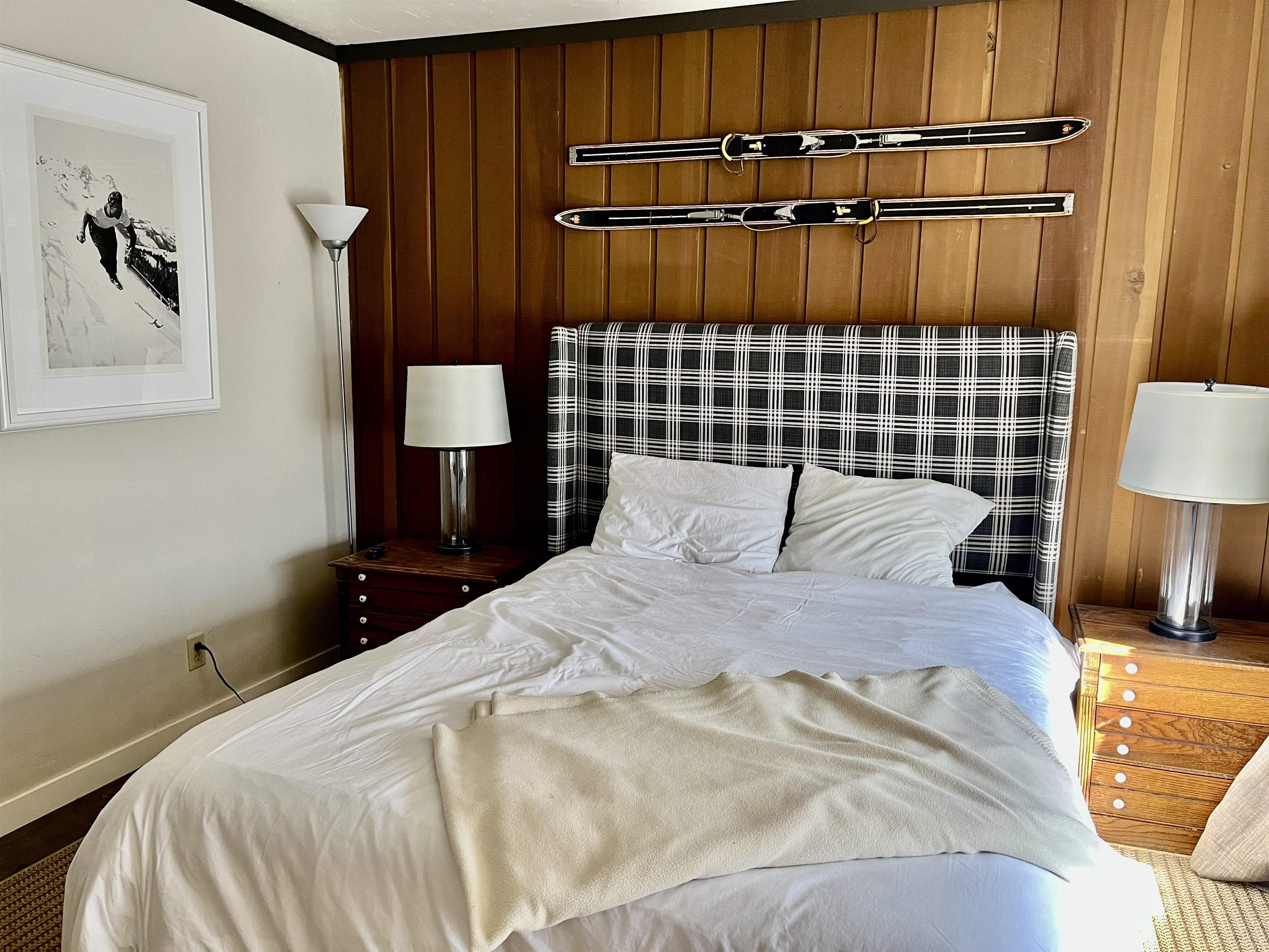 286 Old Mammoth Road Unit: 7