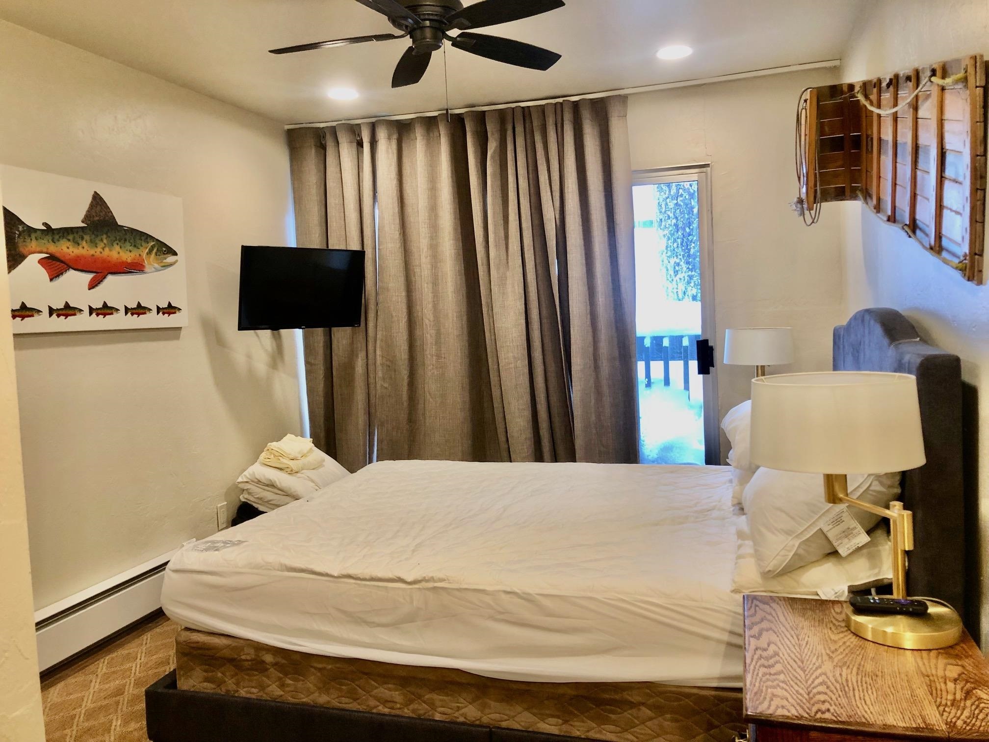 286 Old Mammoth Road Unit: 7