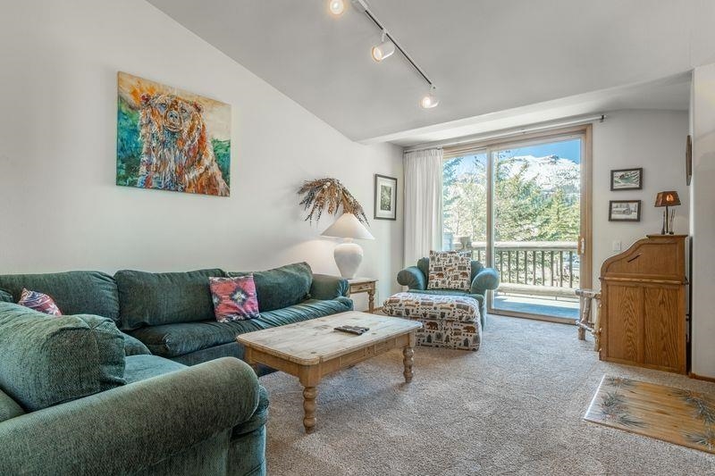 936 Links Way Unit: 936