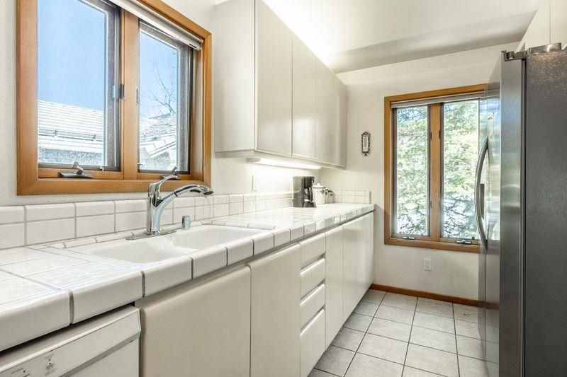 936 Links Way Unit: 936