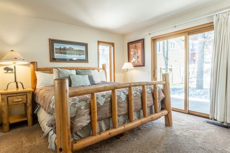 936 Links Way Unit: 936