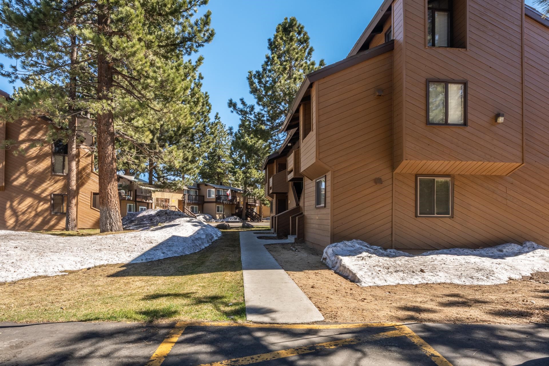 2 Arrowhead Dr #14