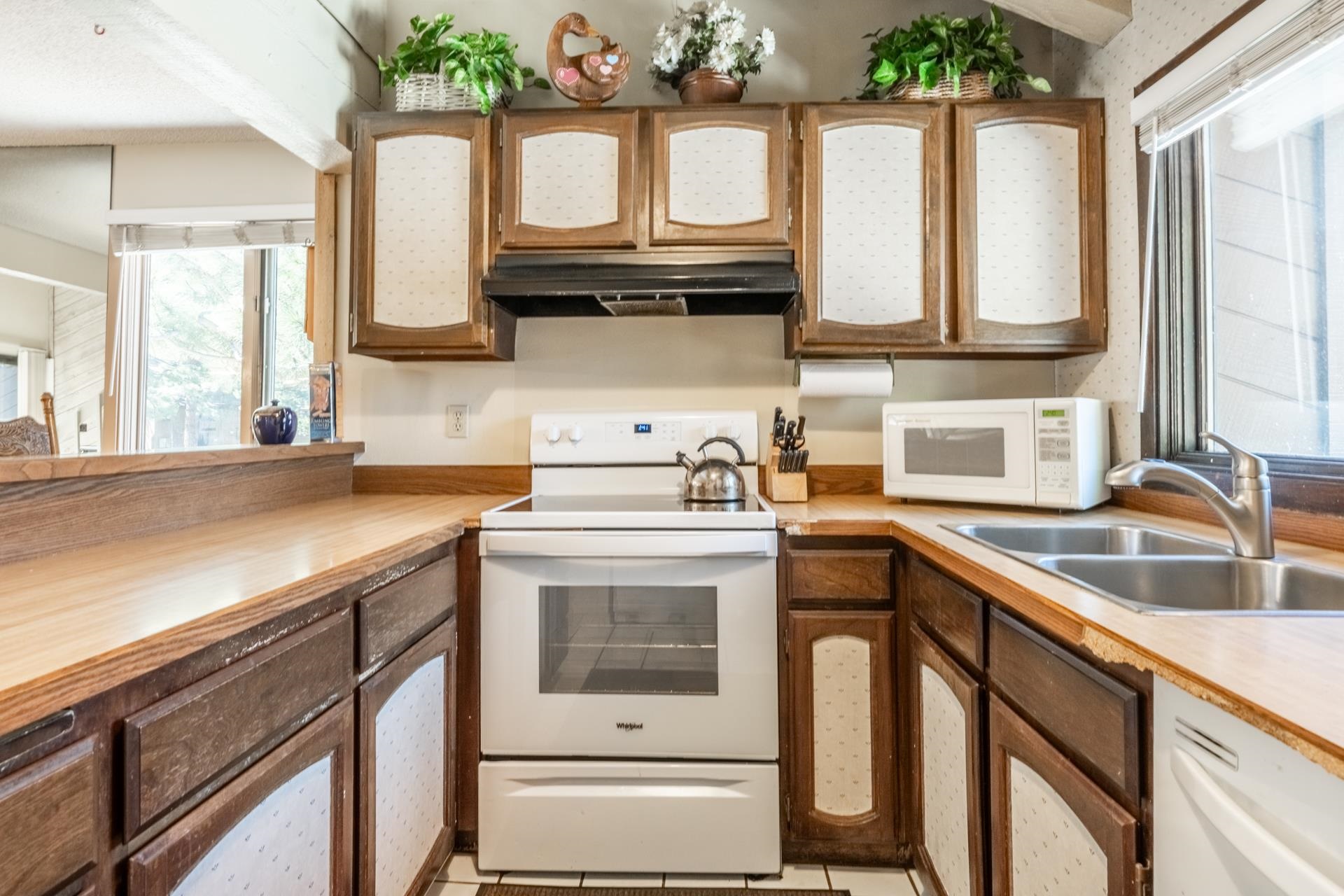 2 Arrowhead Dr #14