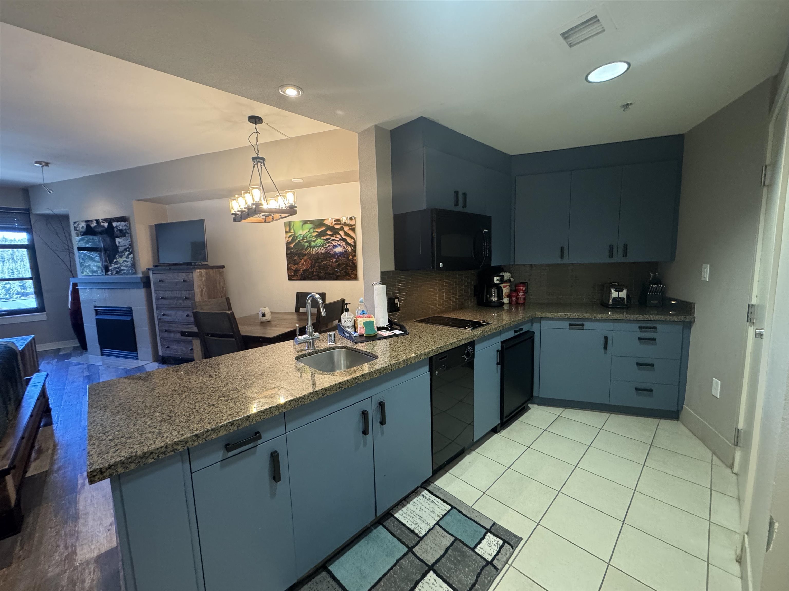 50 Hillside Drive Unit: 708