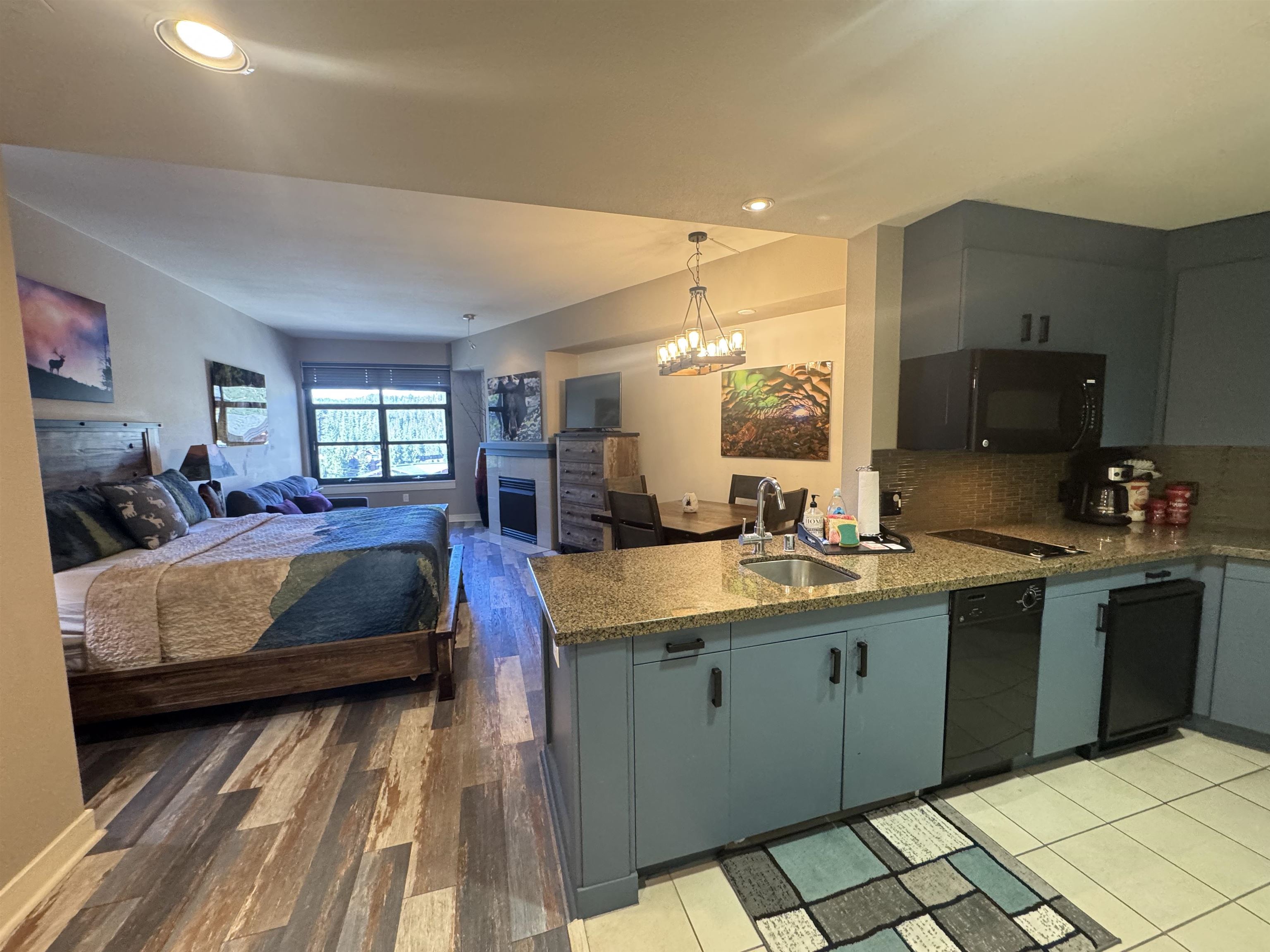 50 Hillside Drive Unit: 708