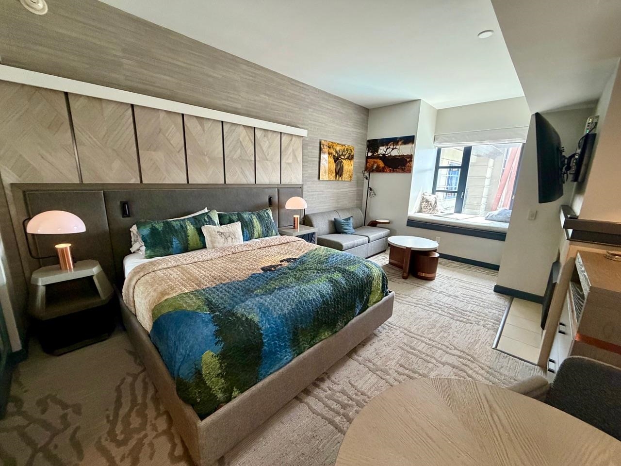 50 Hillside Drive Unit: 717