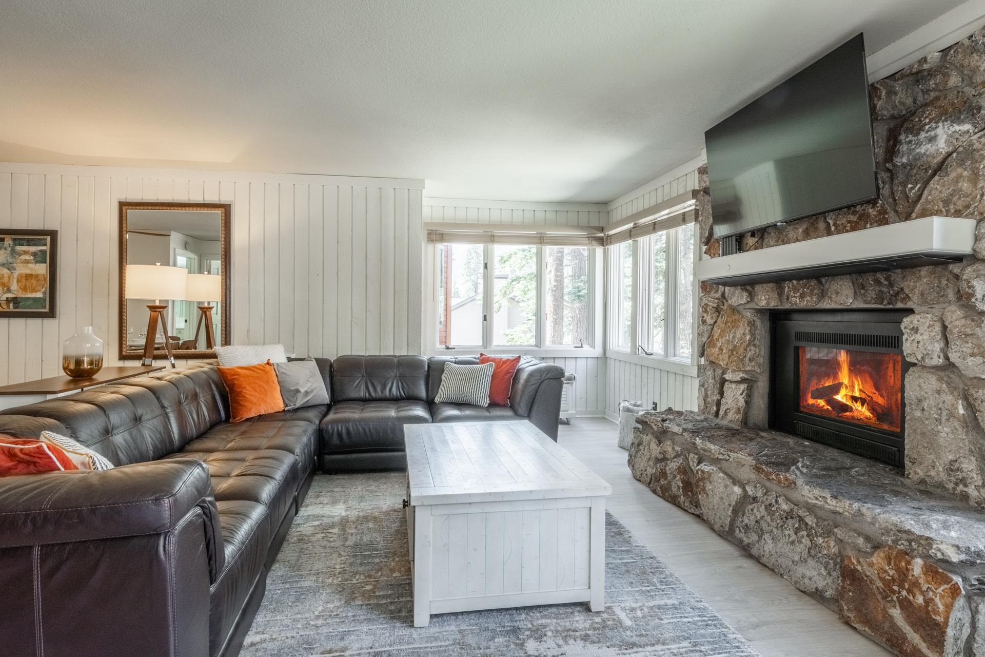 435 Lakeview Boulevard Unit: 84