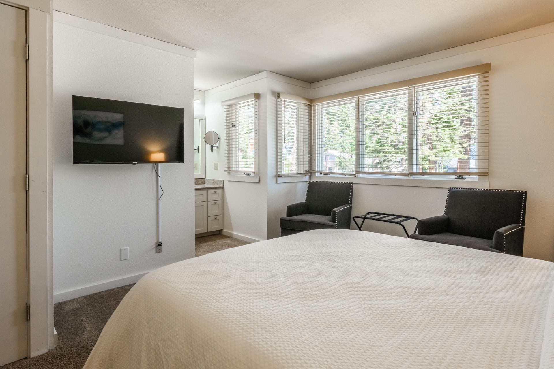 435 Lakeview Boulevard Unit: 84