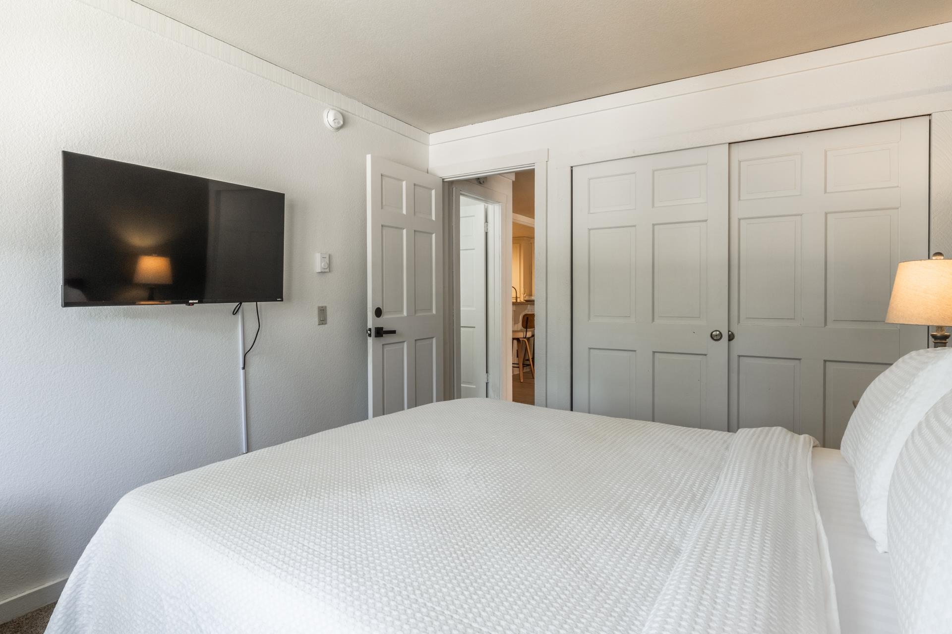 435 Lakeview Boulevard Unit: 84