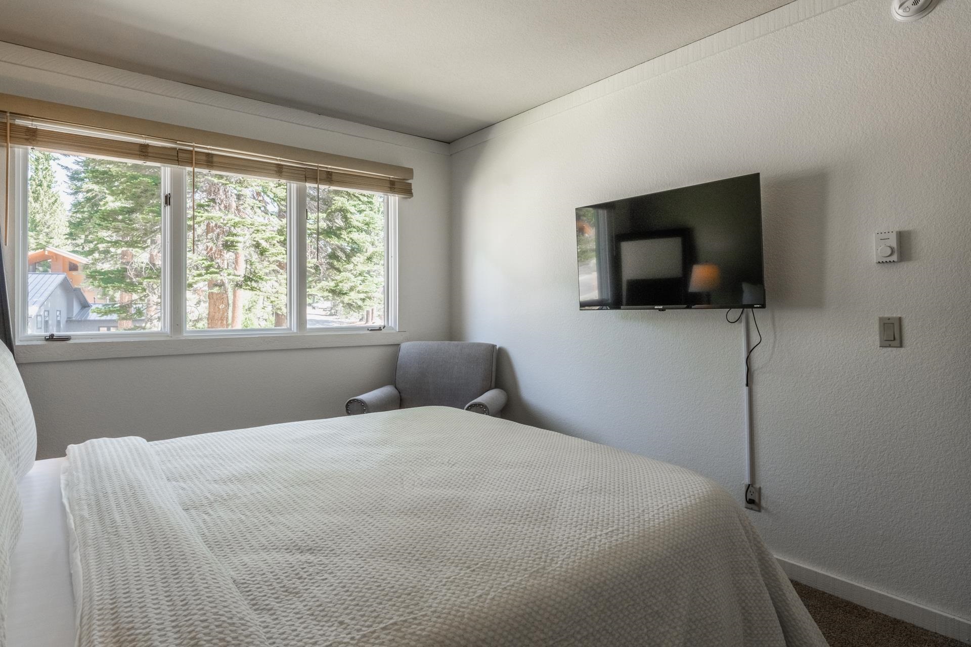 435 Lakeview Boulevard Unit: 84