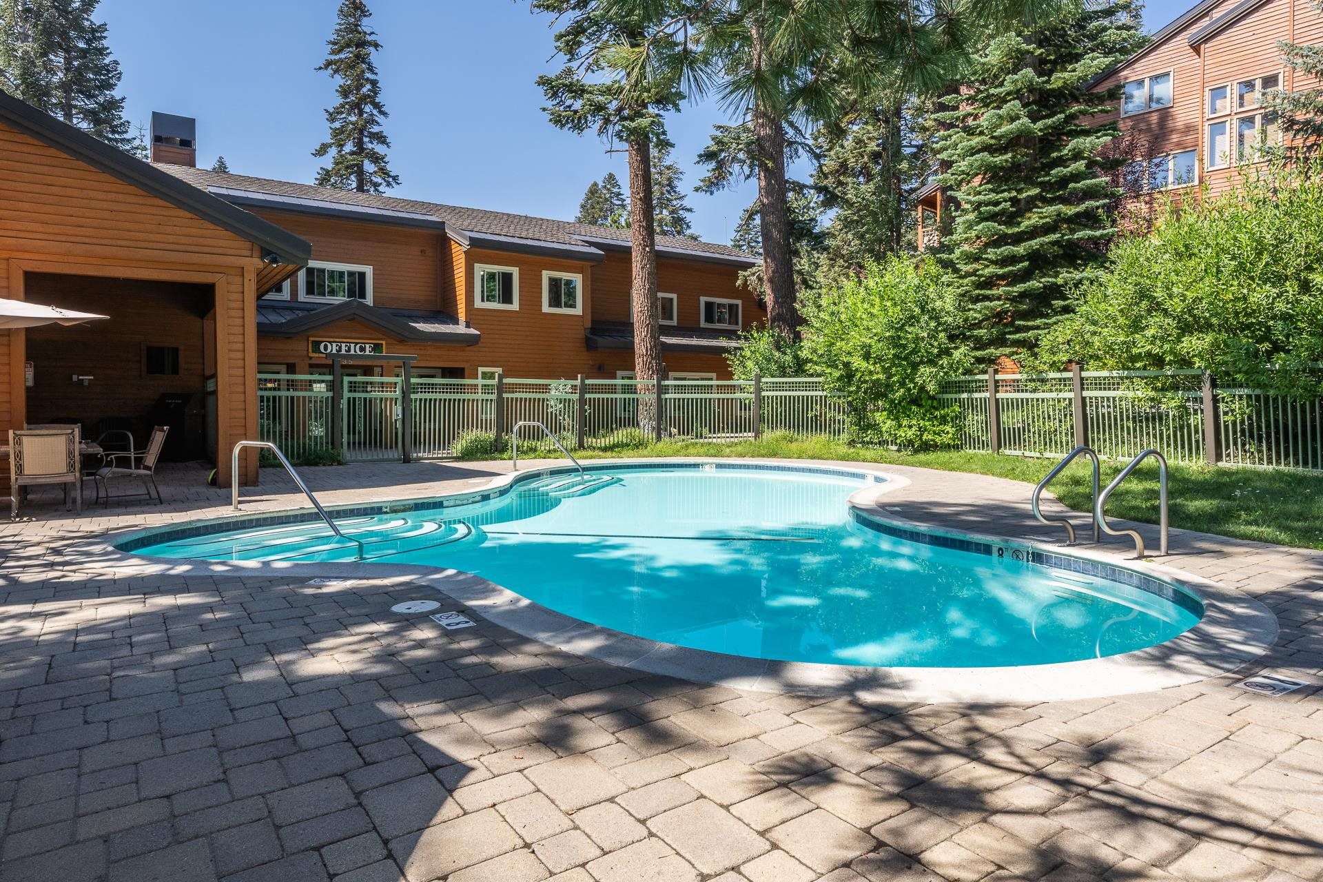 435 Lakeview Boulevard Unit: 84