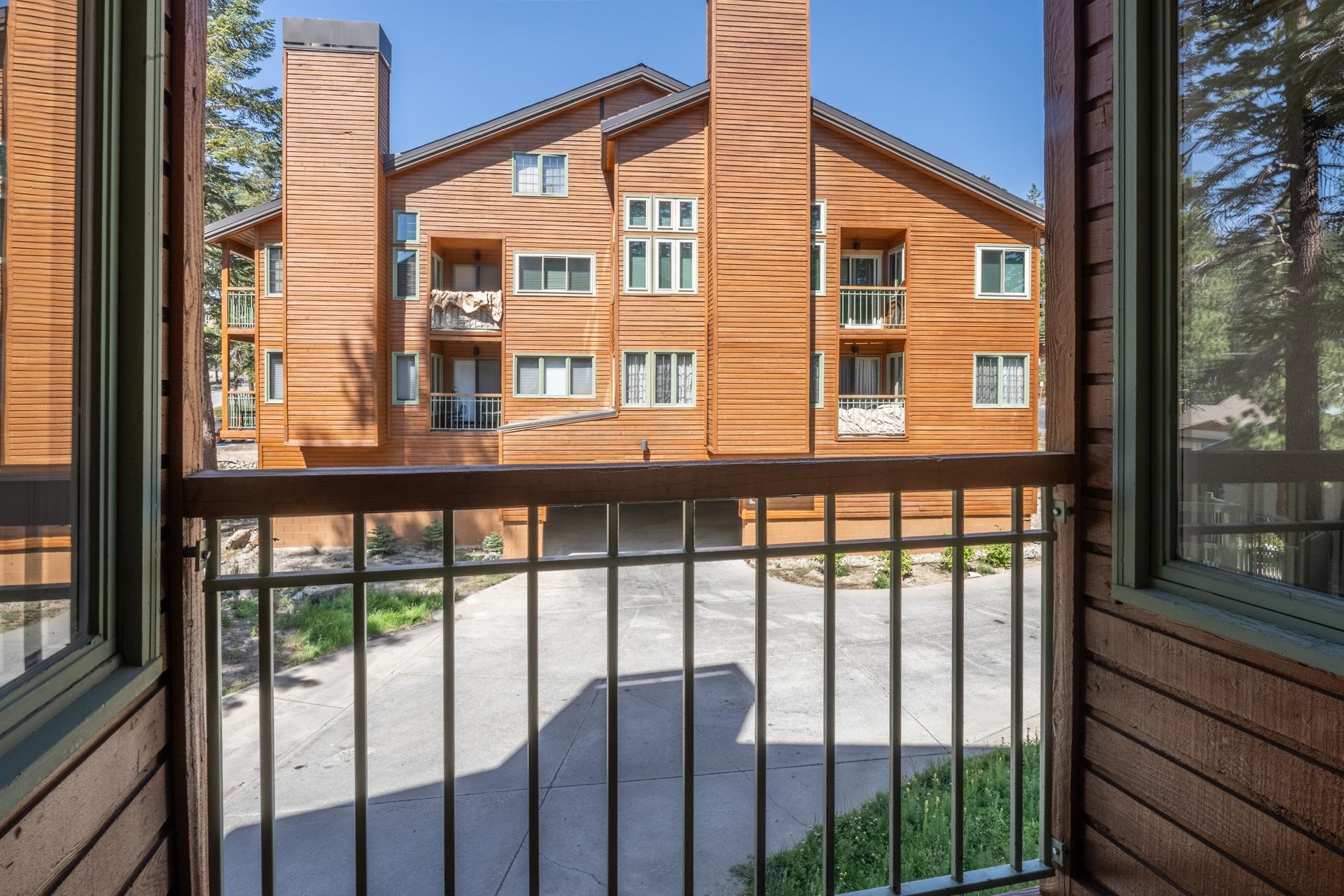 435 Lakeview Boulevard Unit: 84