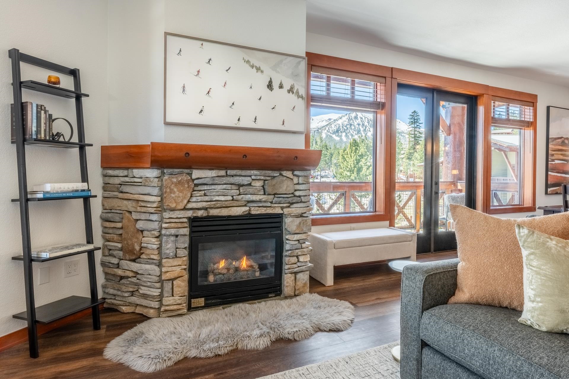 6201 Minaret Rd #2430