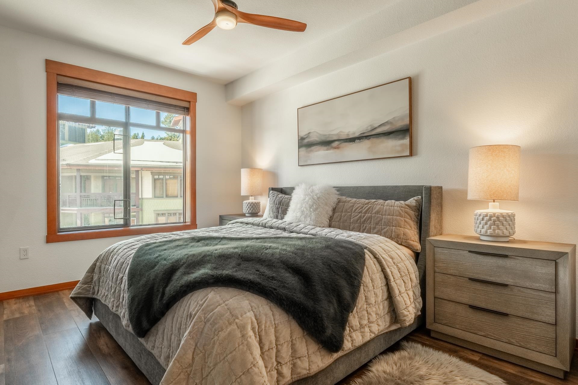 6201 Minaret Rd #2430