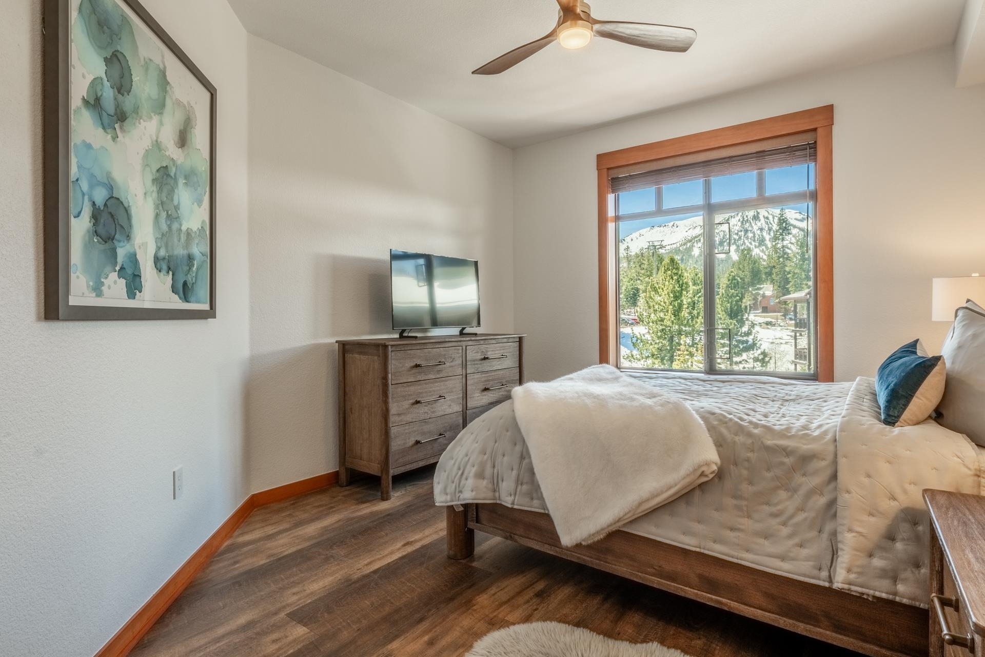 6201 Minaret Rd #2430