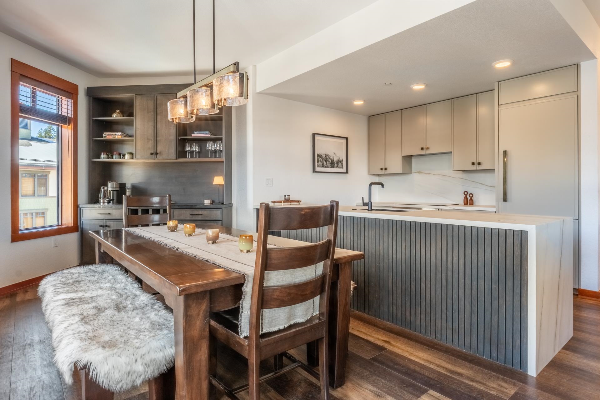 6201 Minaret Rd #2430