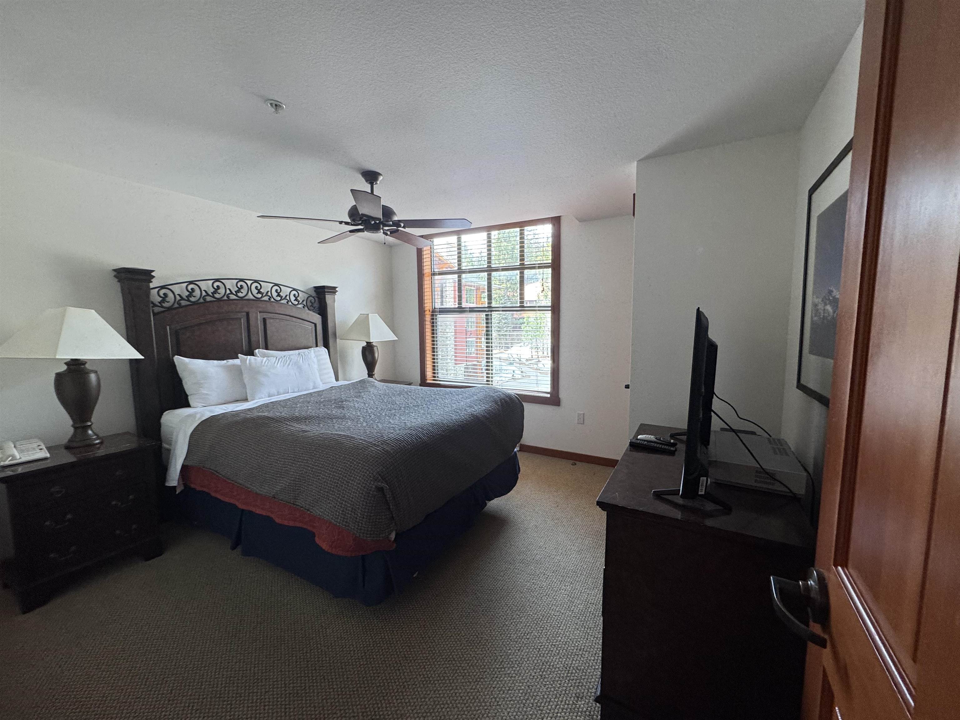 1111 Forest Trail Unit: 1402