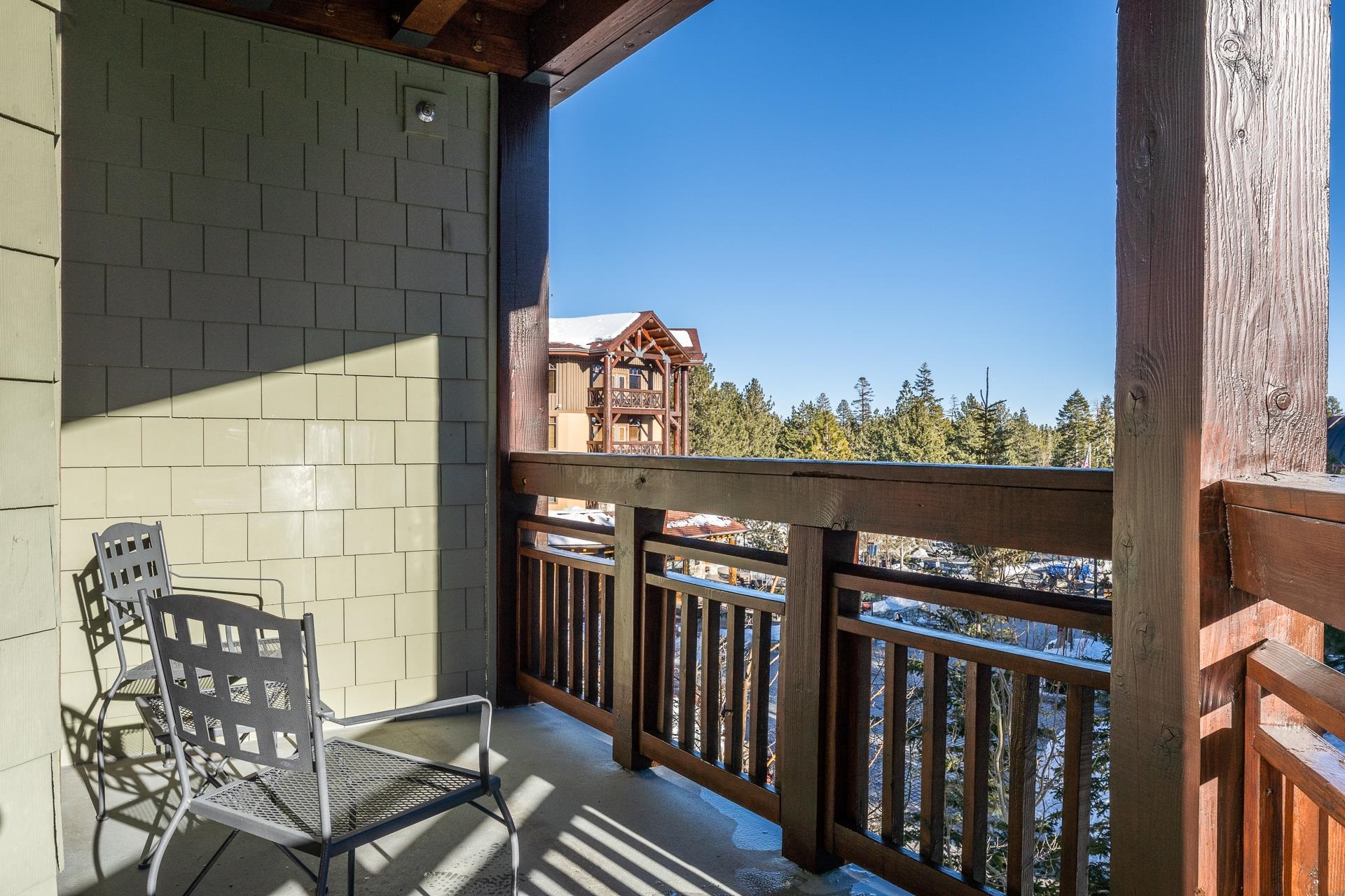 100 Canyon Blvd #3321
