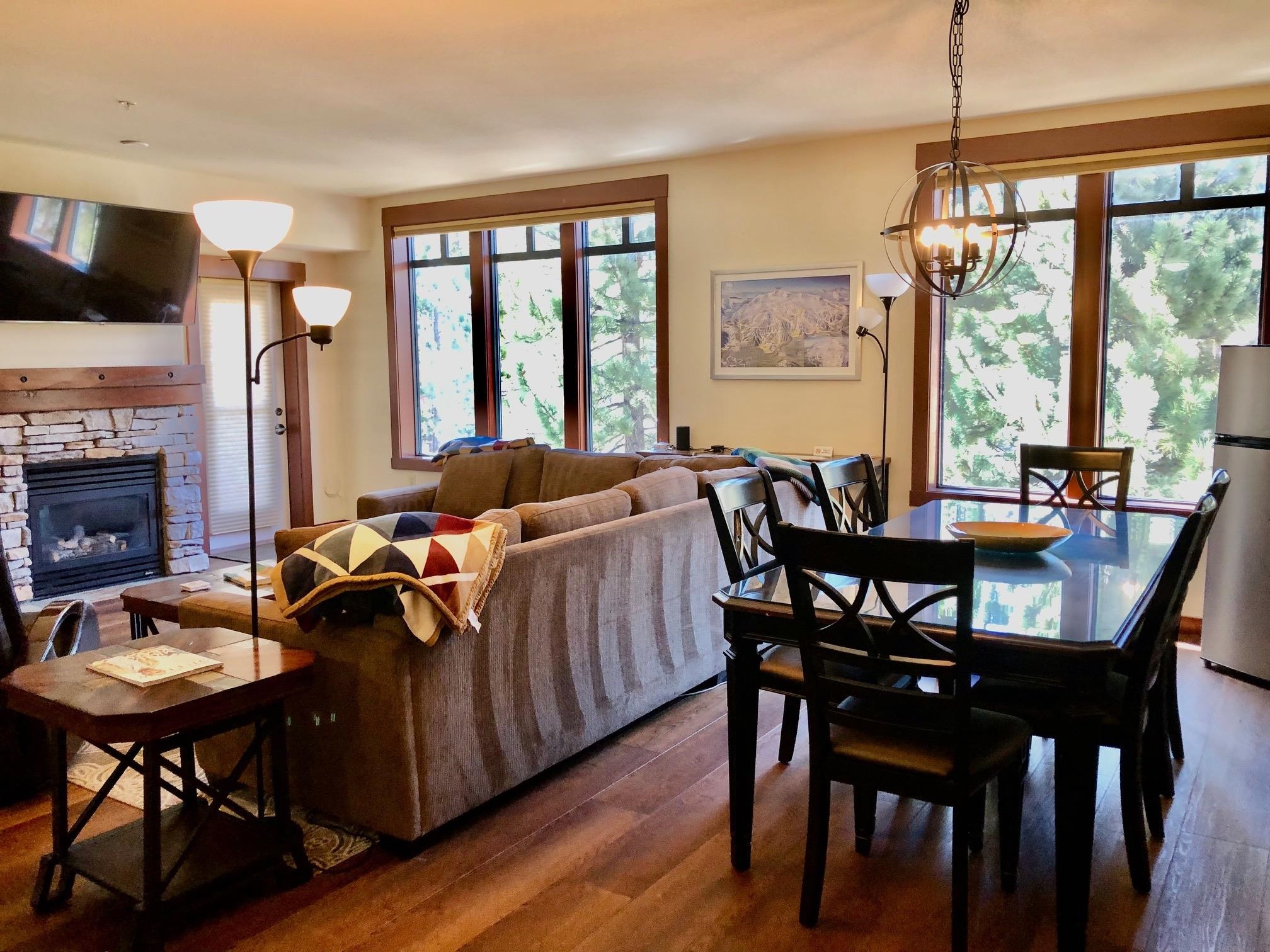 100 Canyon Blvd #3321