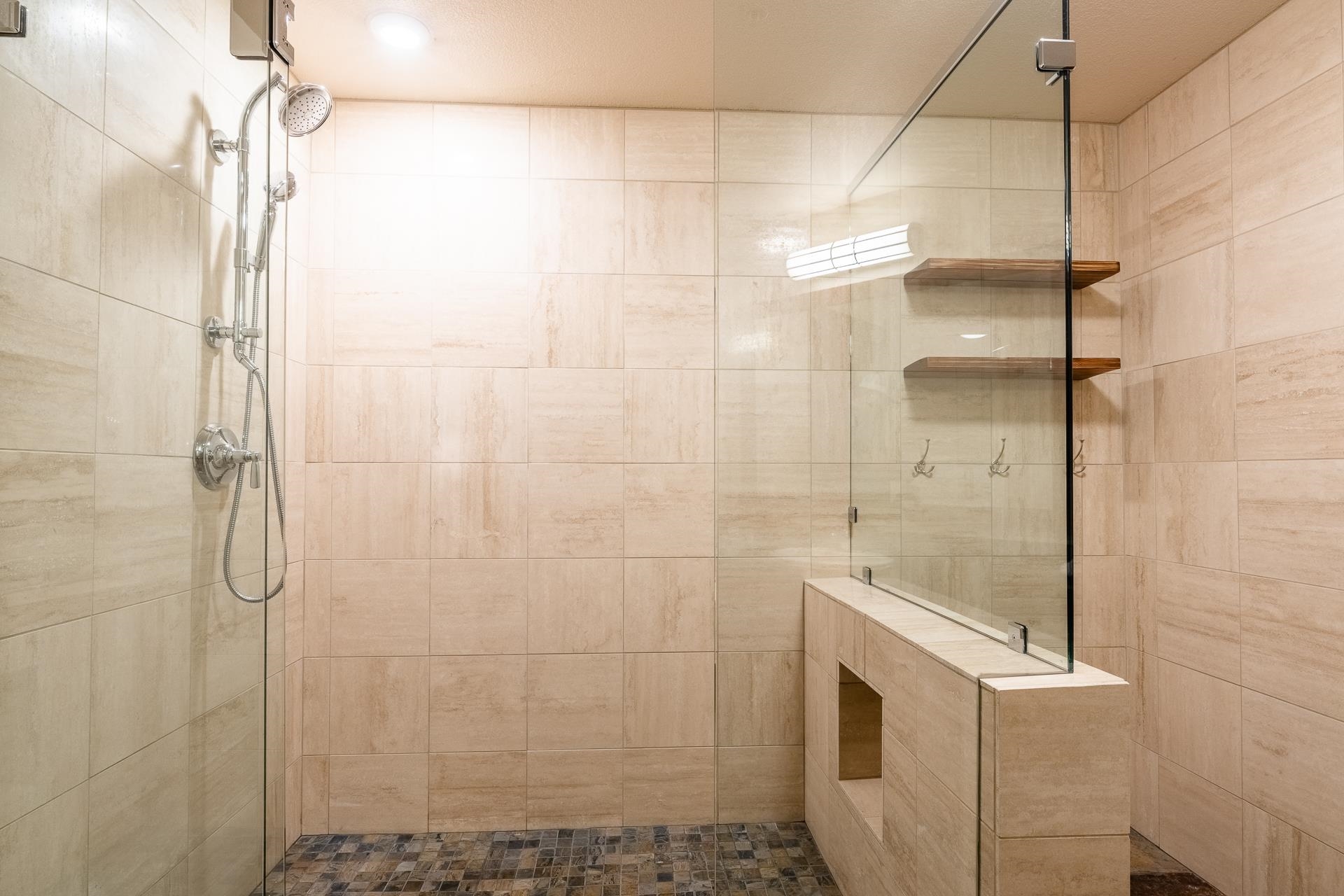100 Canyon Blvd #3321