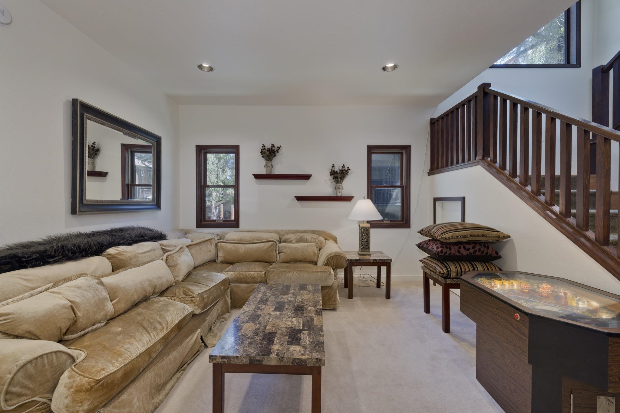 378 Ridge Way