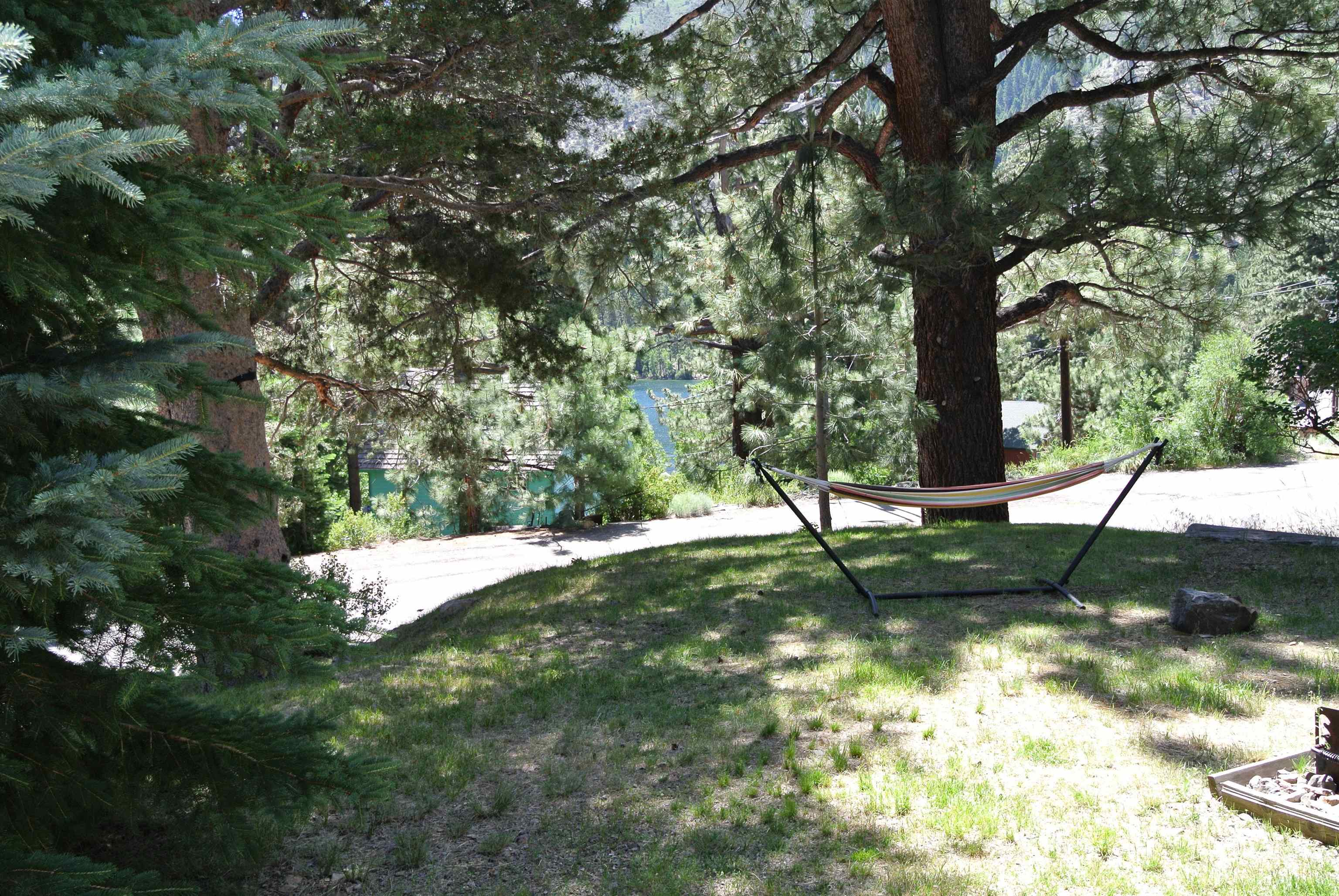 11702 Twin Lakes