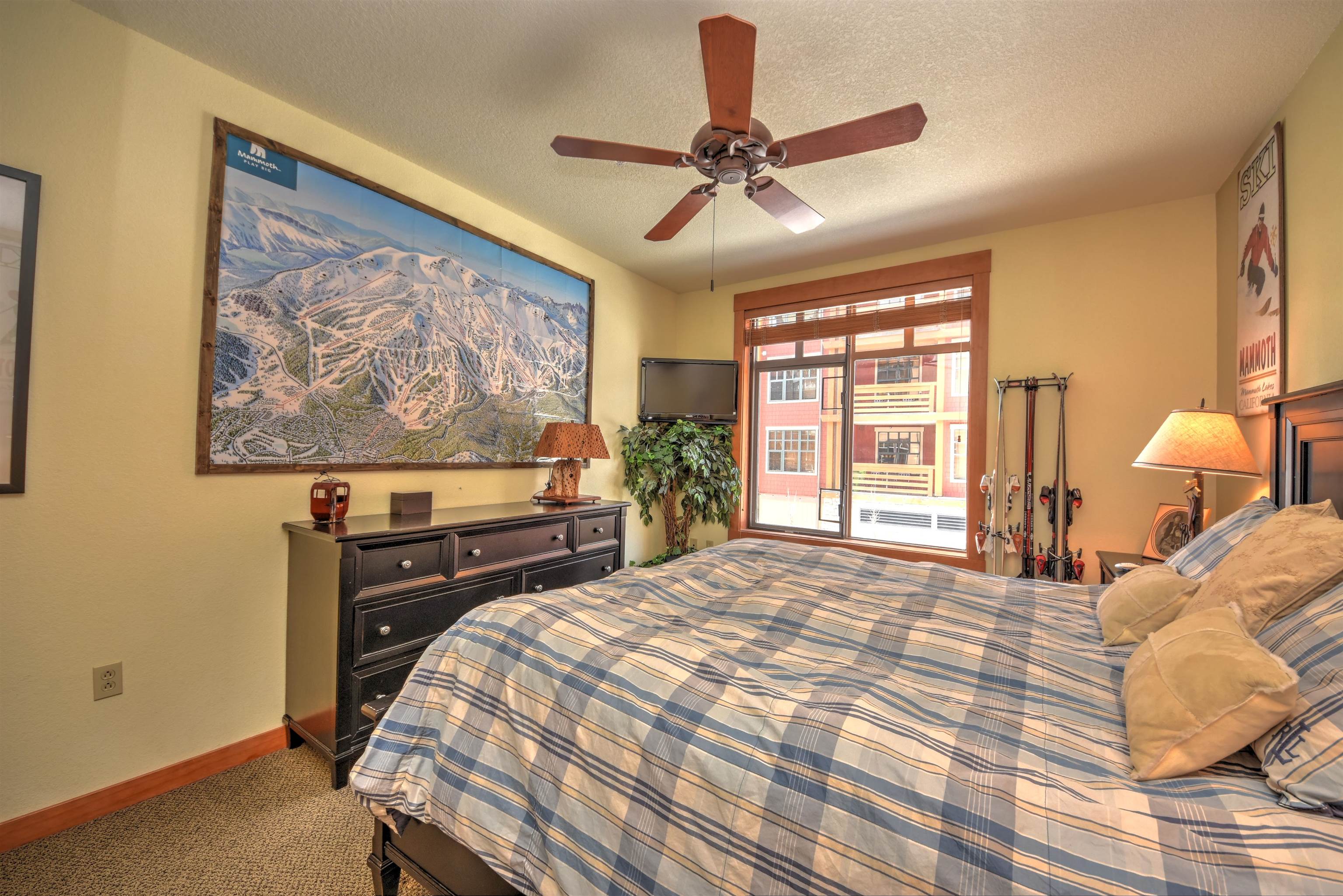 6201 Minaret Road #2210