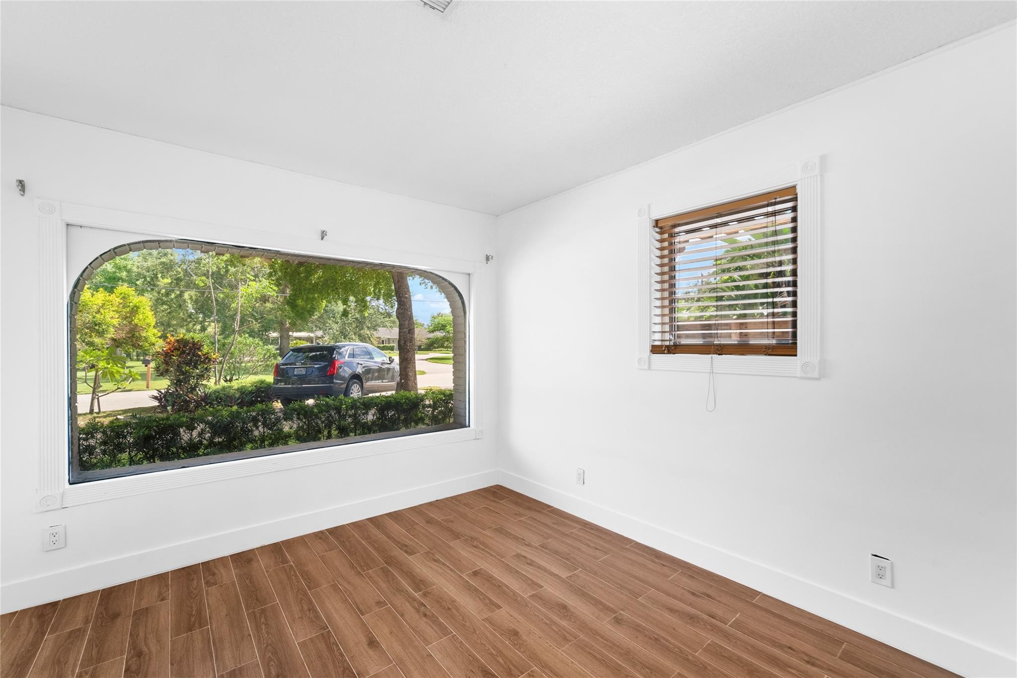 4911 NW 76th Place