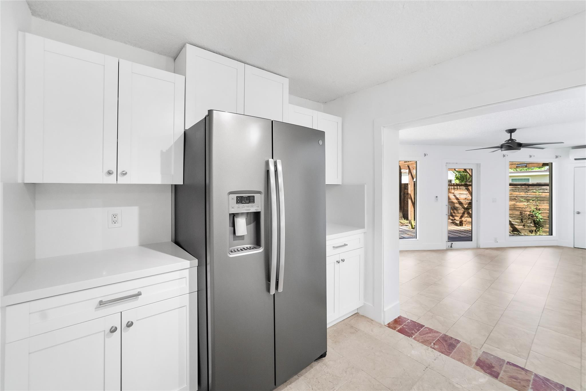 4911 NW 76th Place