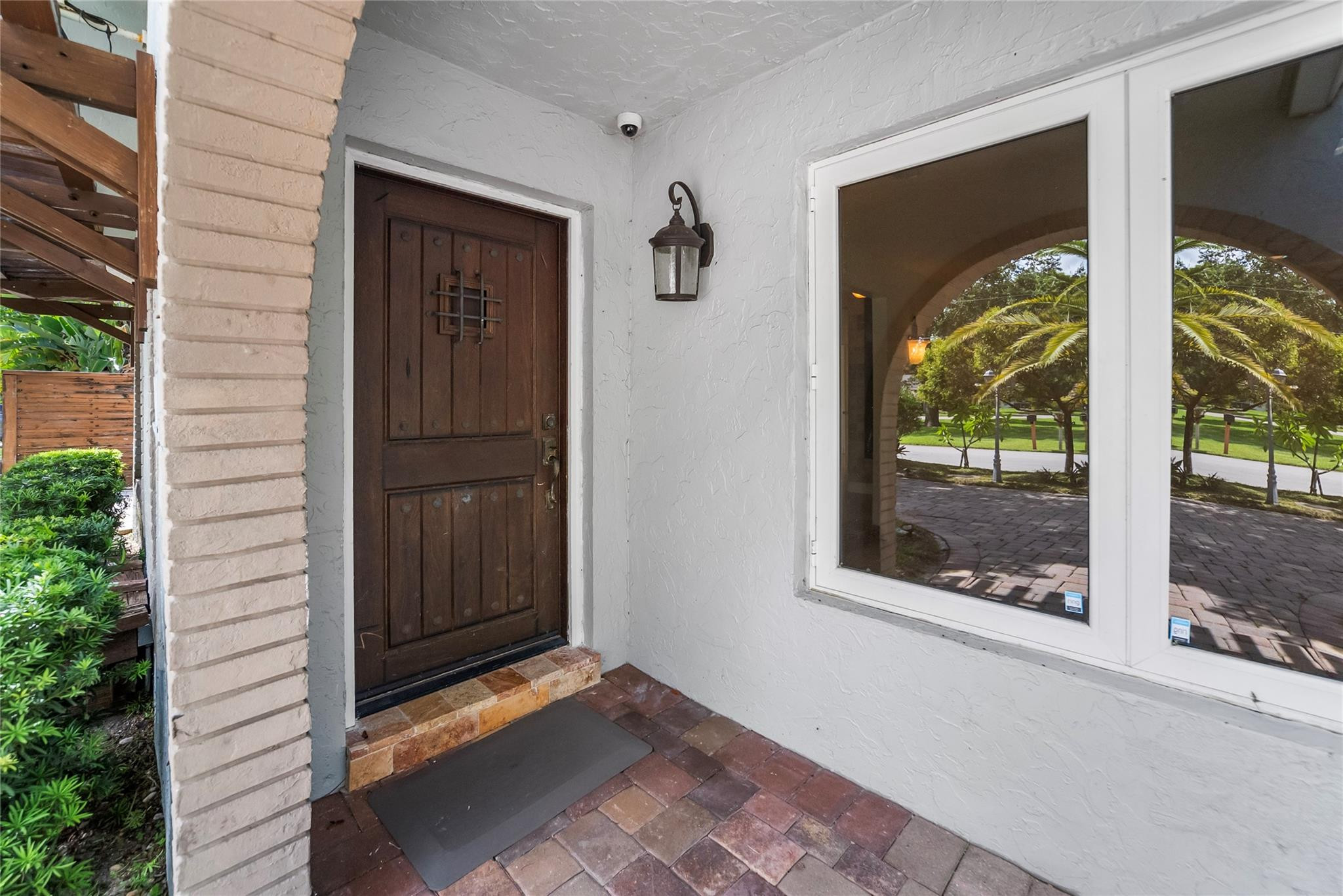4911 NW 76th Place