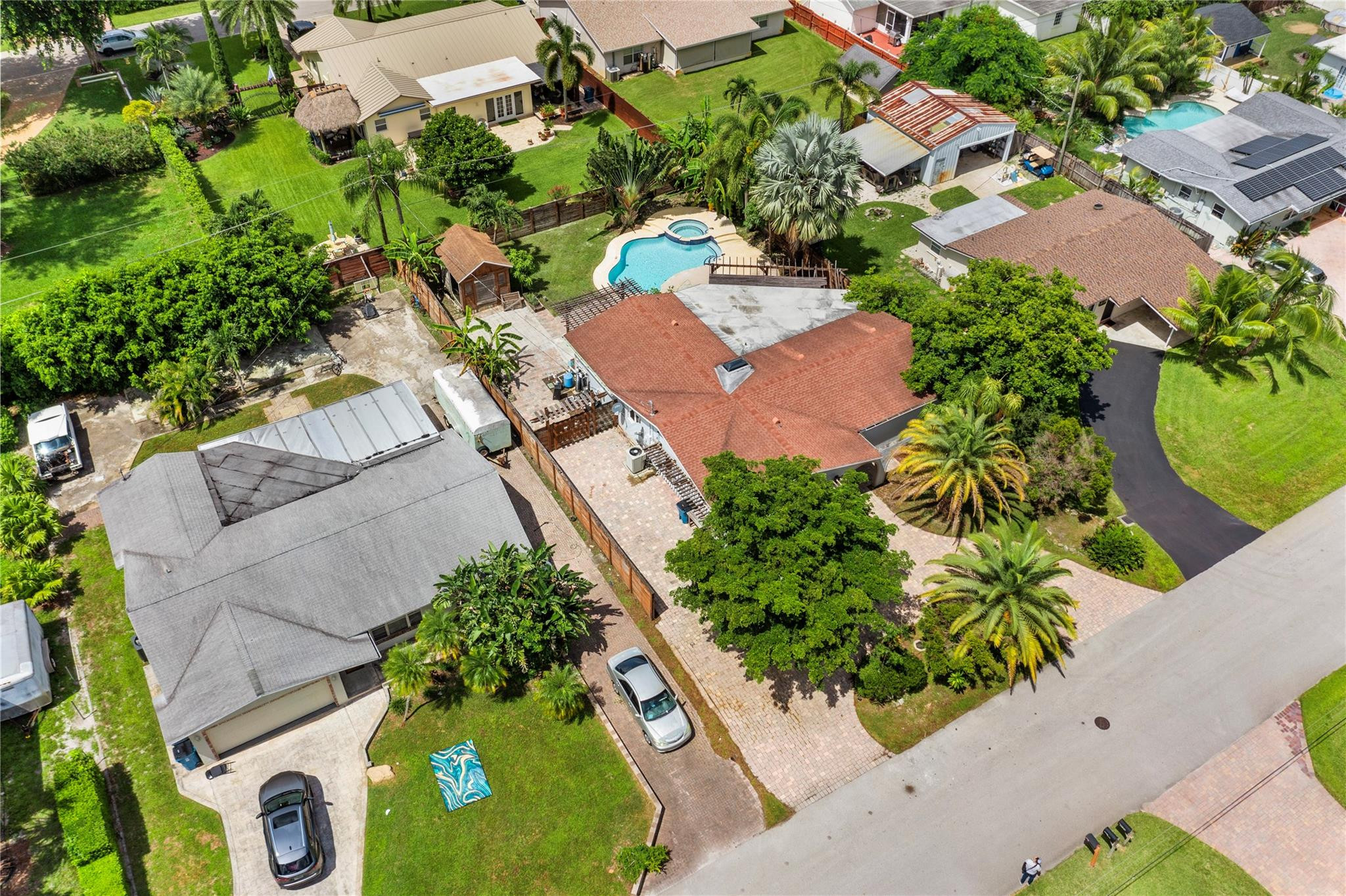 4911 NW 76th Place
