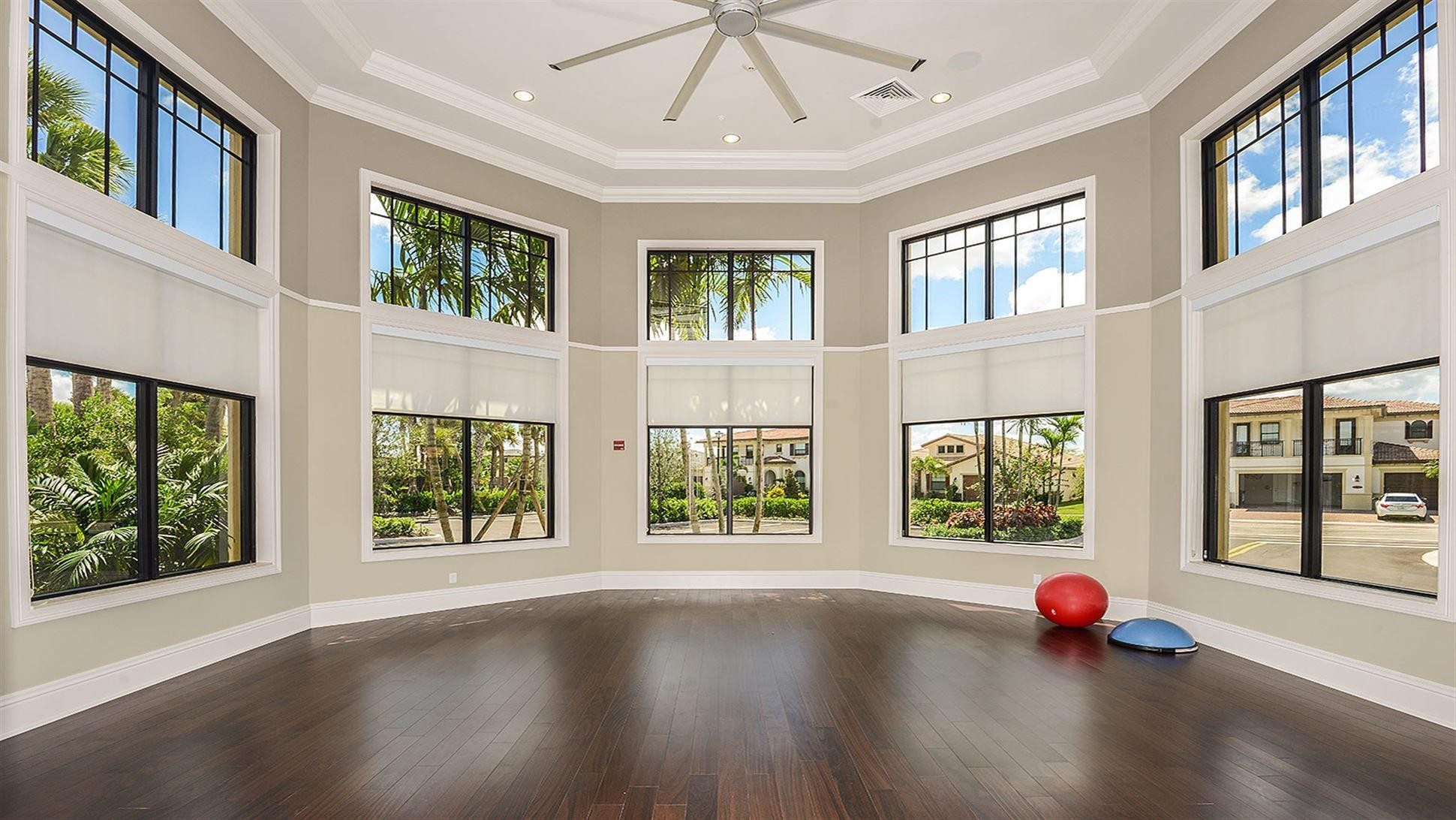 8970 Watercrest Circle