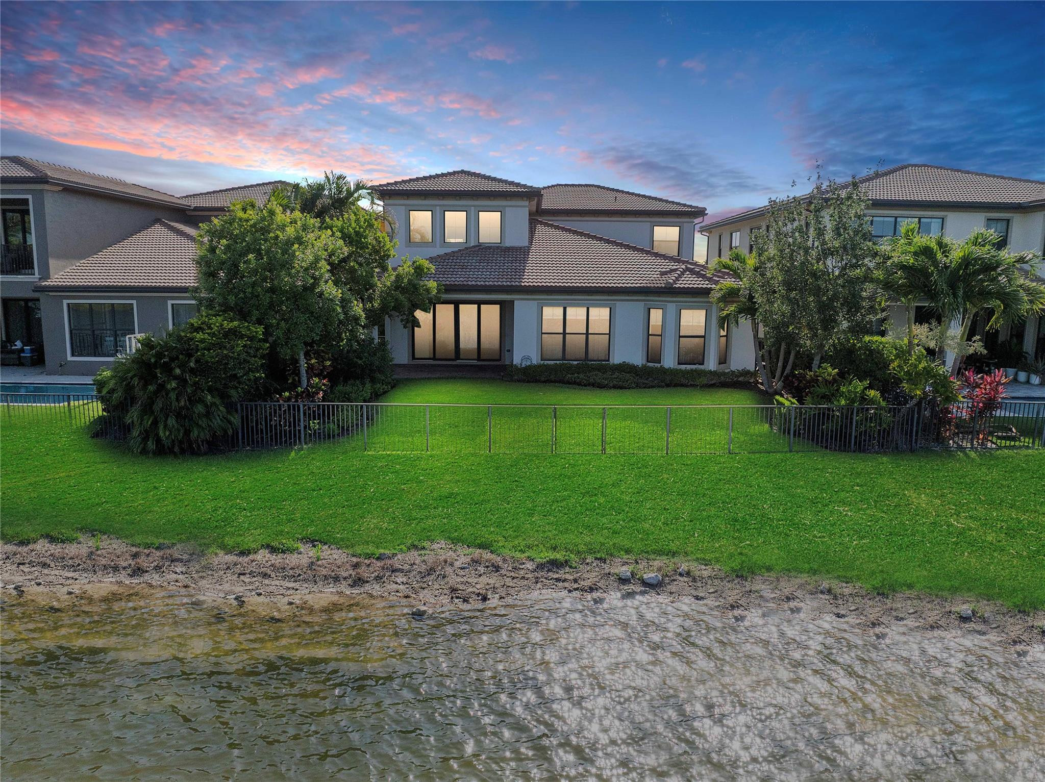 8970 Watercrest Circle