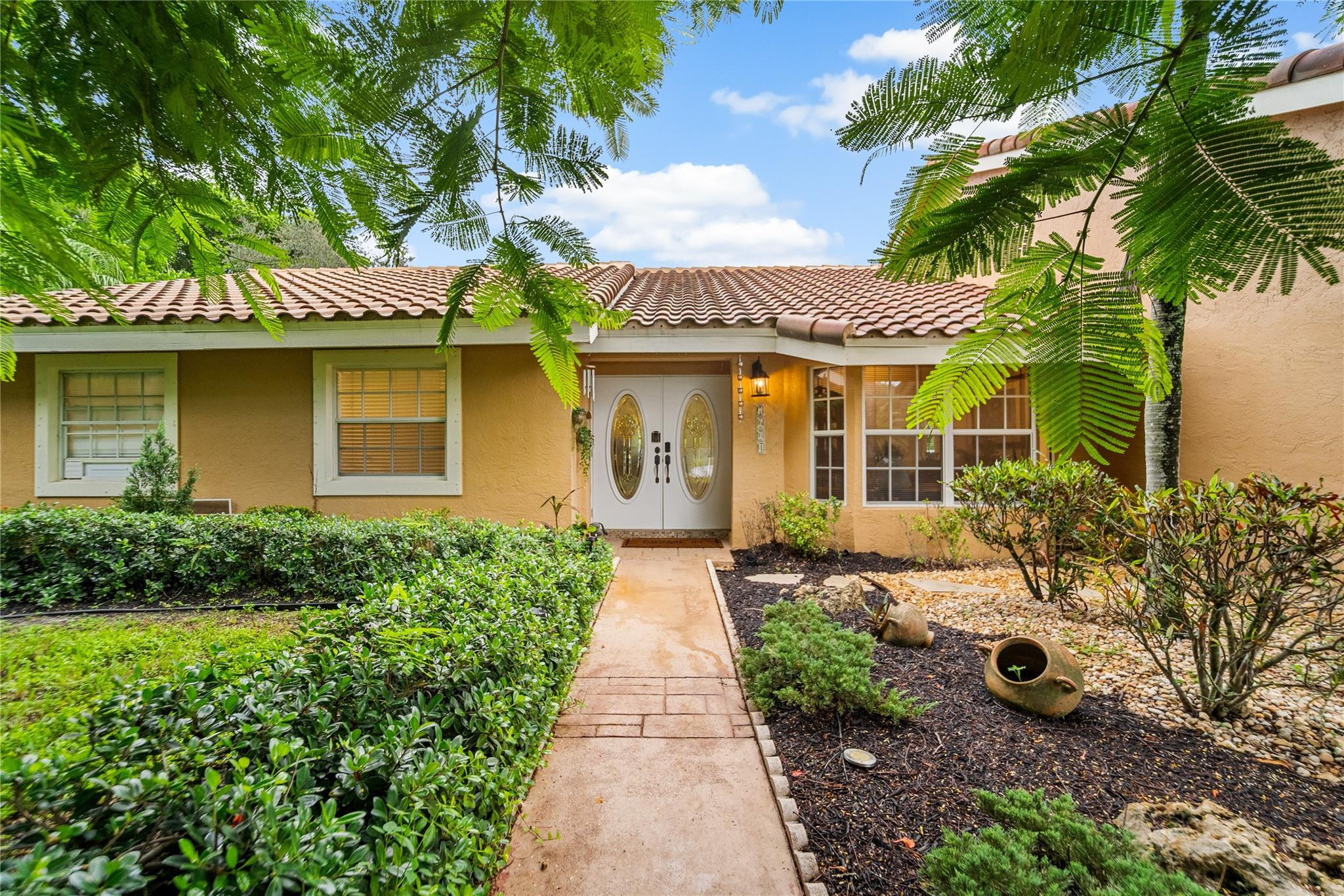 7604 Lexington Lane