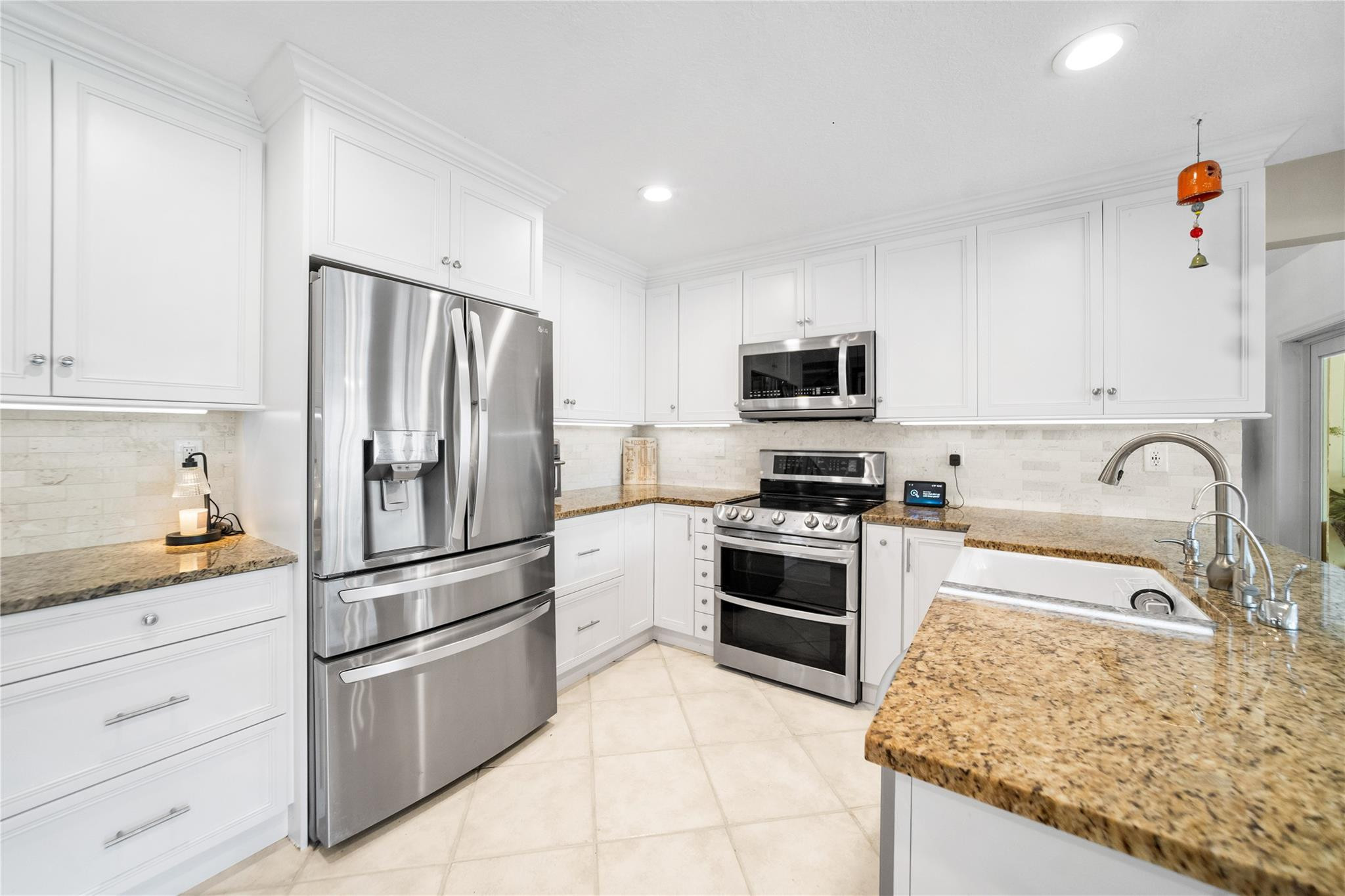 7604 Lexington Lane