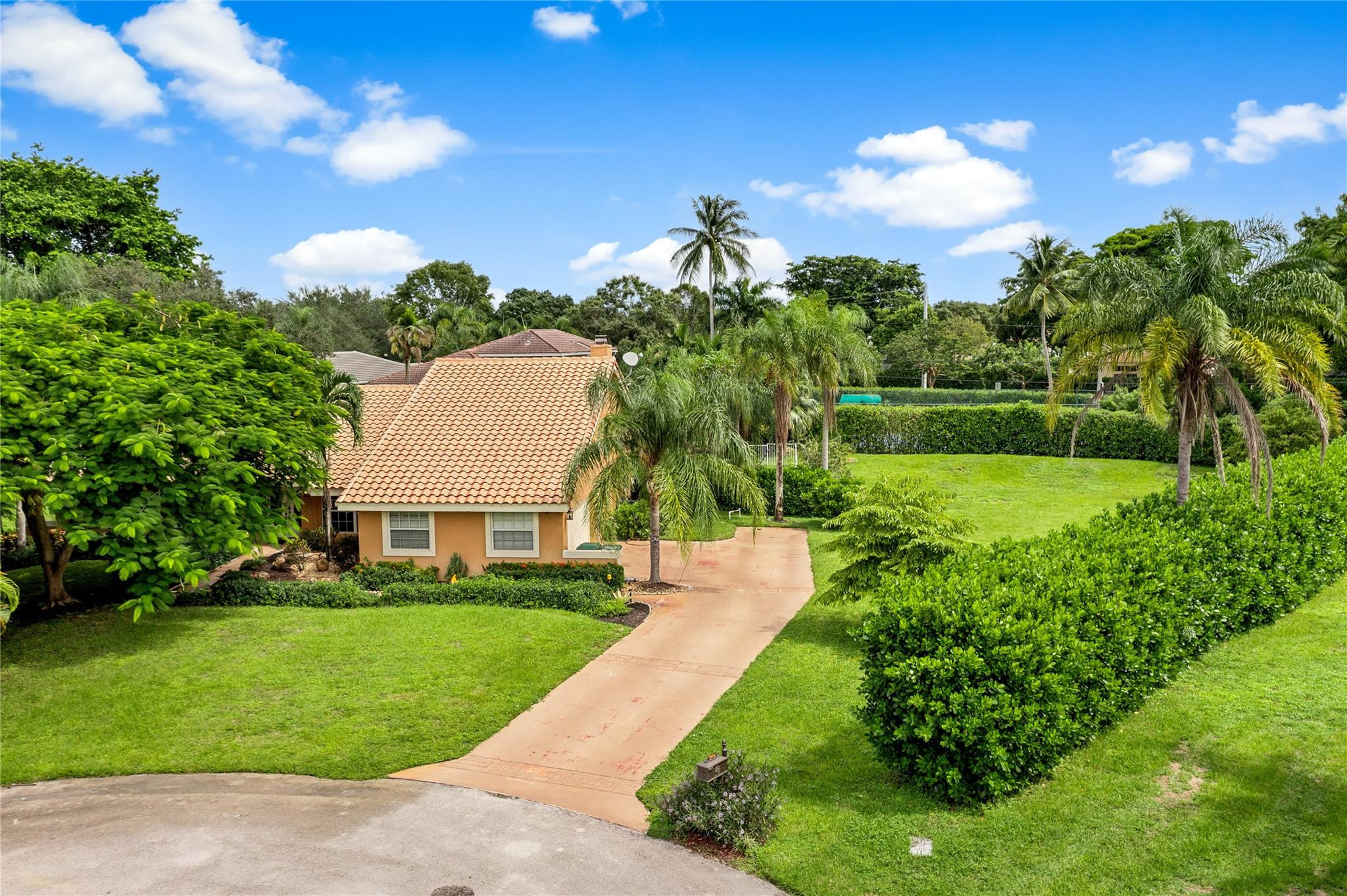 7604 Lexington Lane