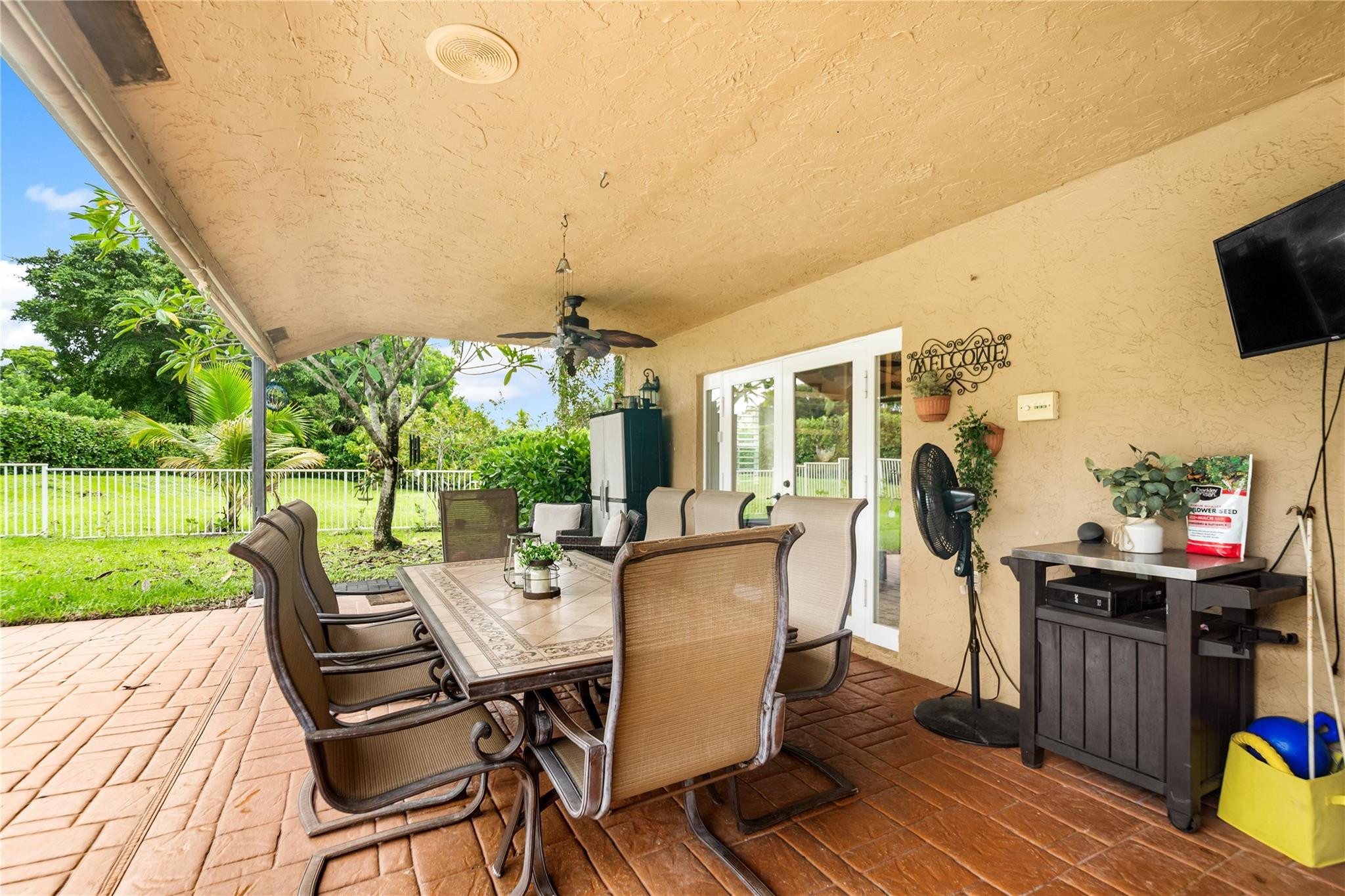 7604 Lexington Lane
