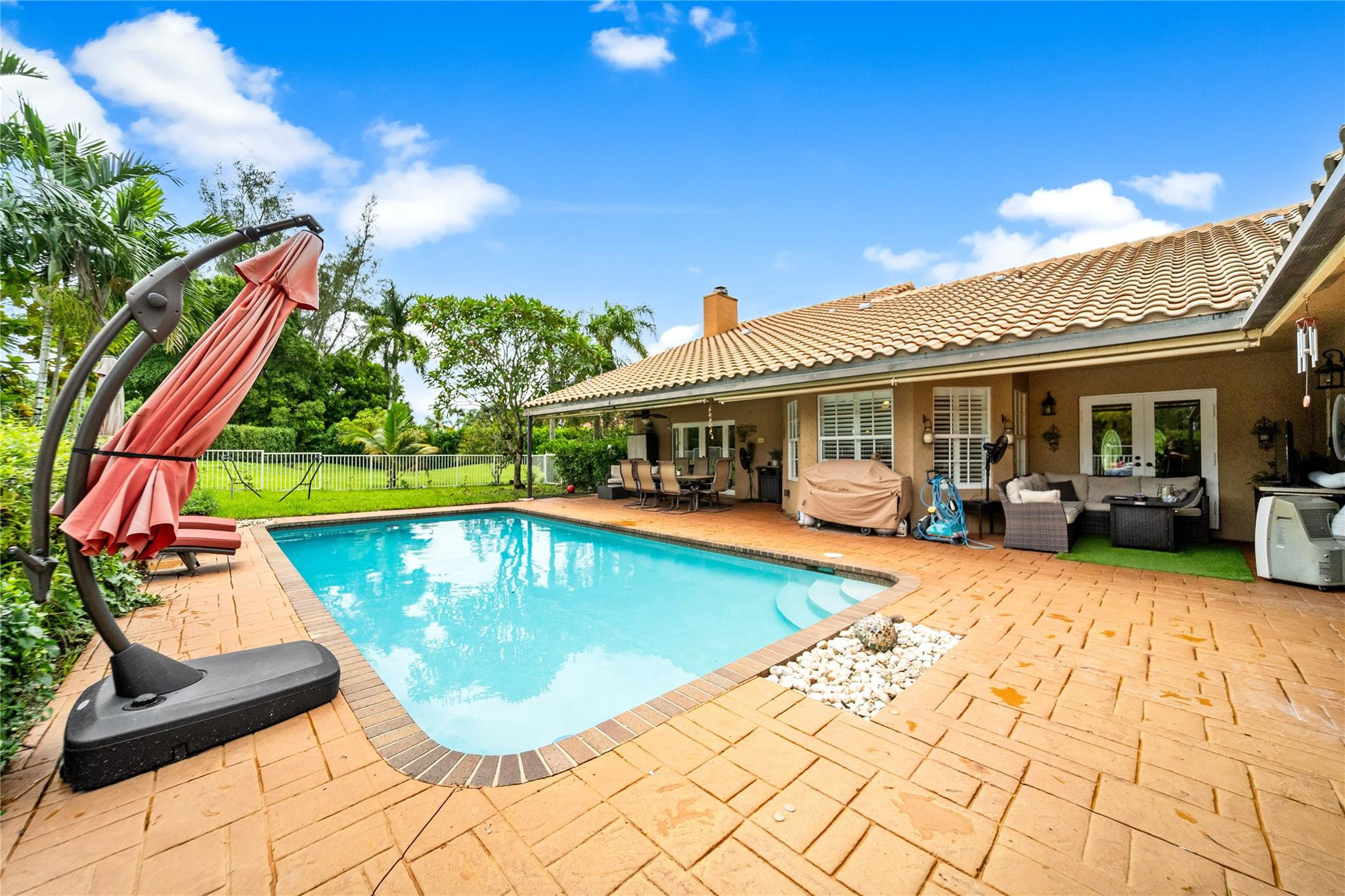 7604 Lexington Lane