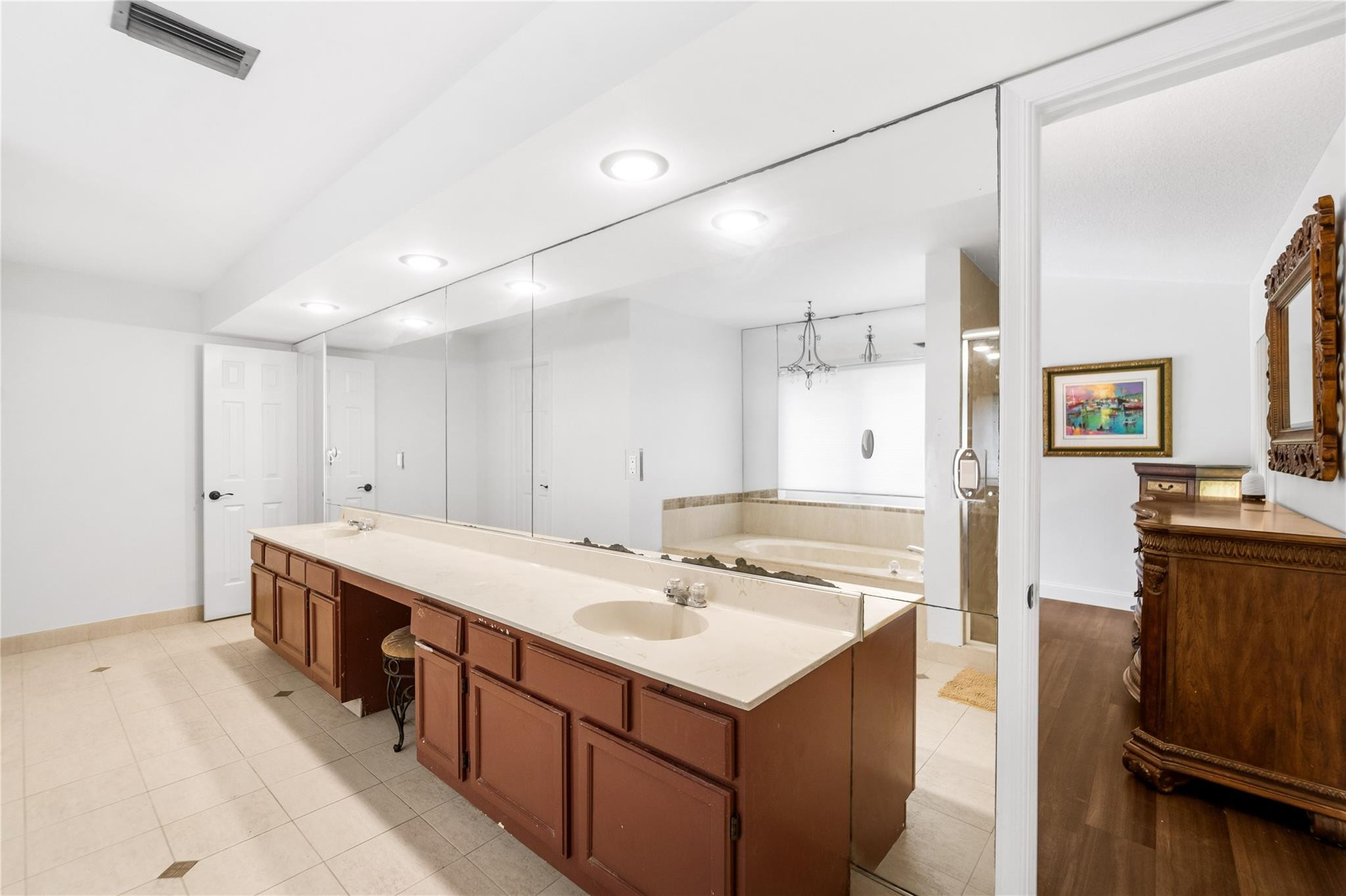 7604 Lexington Lane