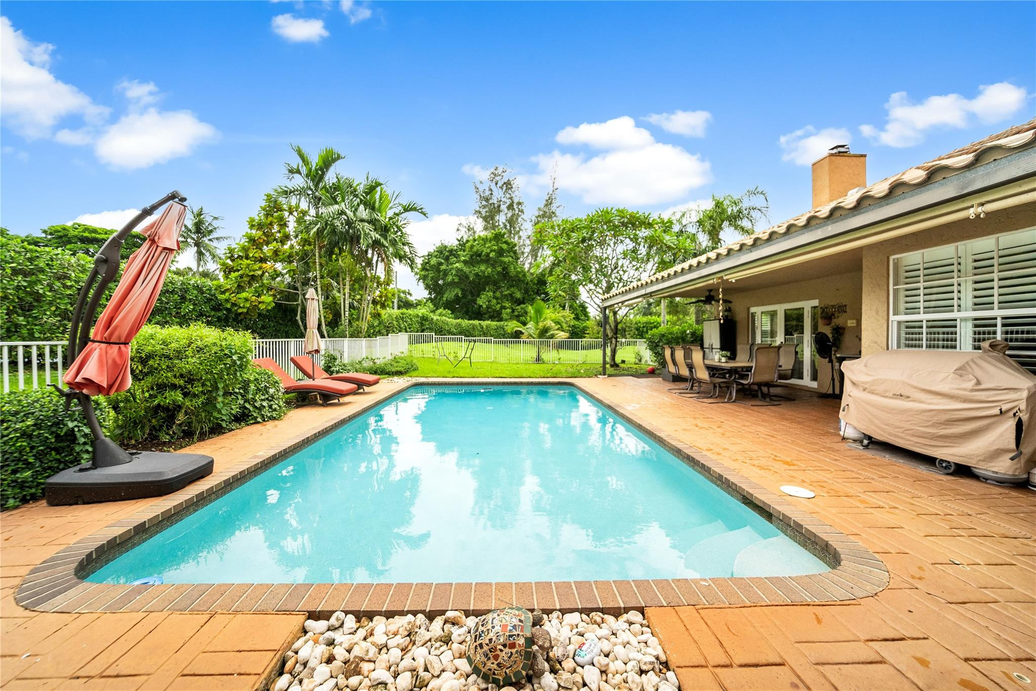 7604 Lexington Lane