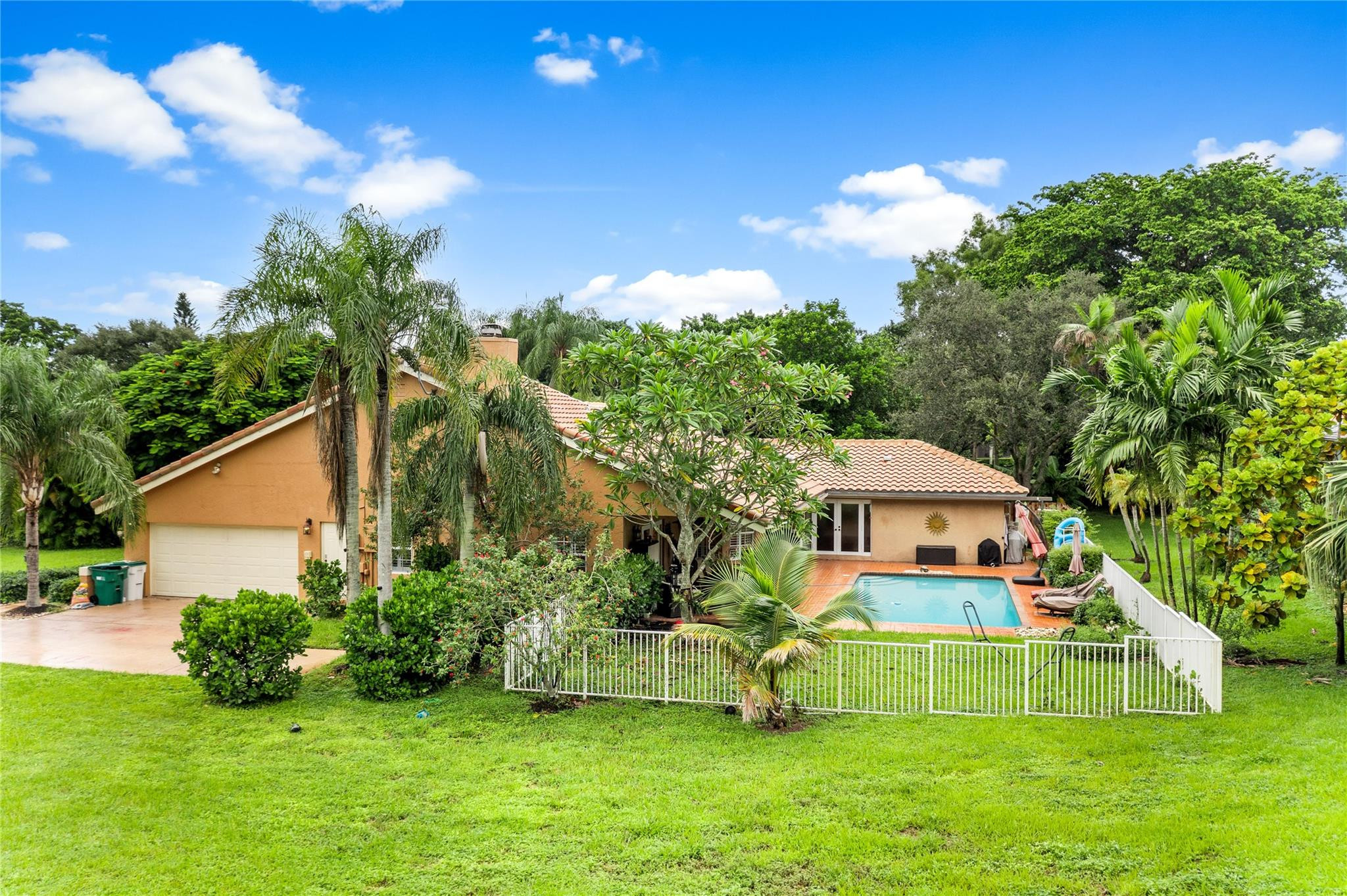 7604 Lexington Lane